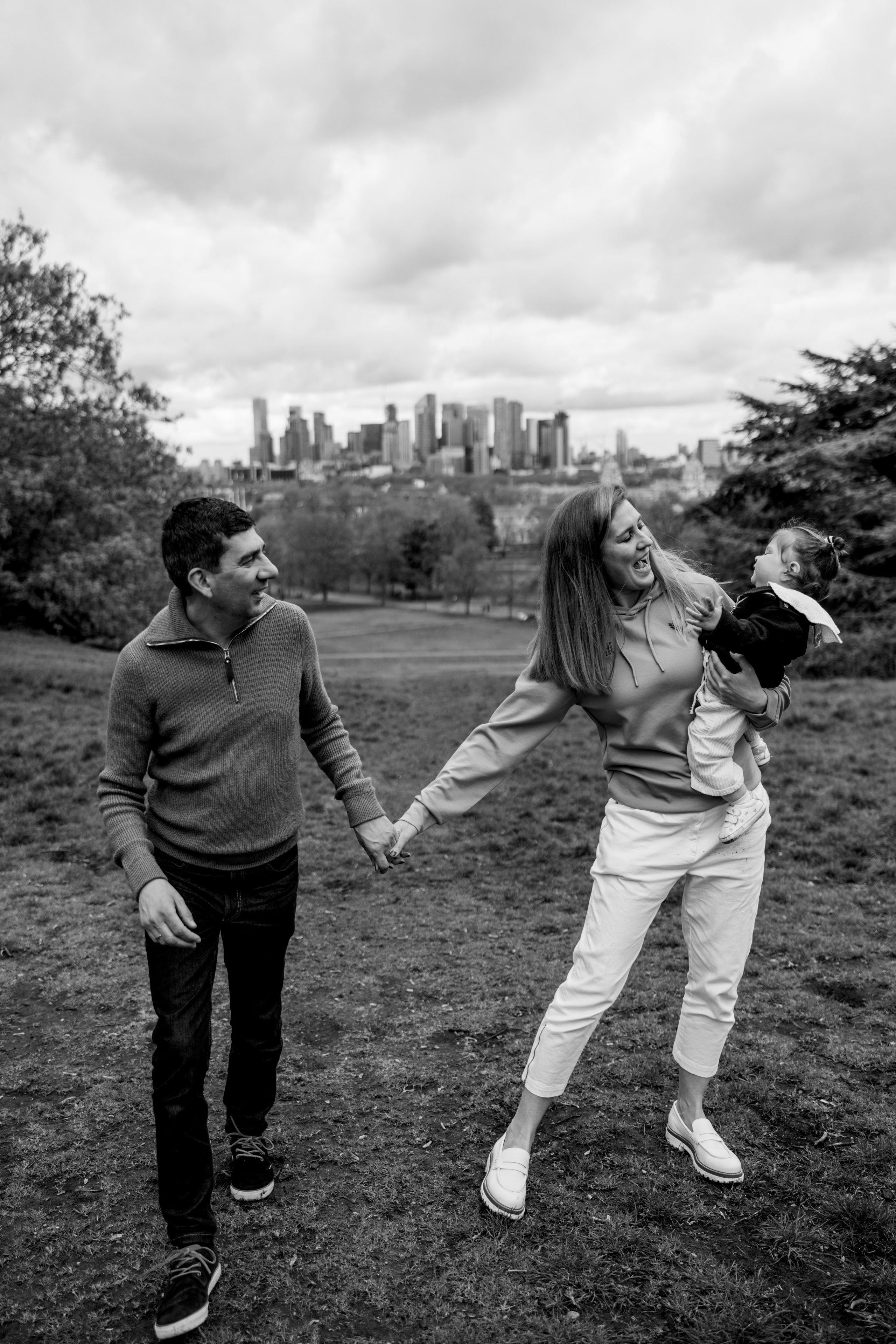 Sofia with parents (Greenwich Park). Anastasia Klink, Photographer in London