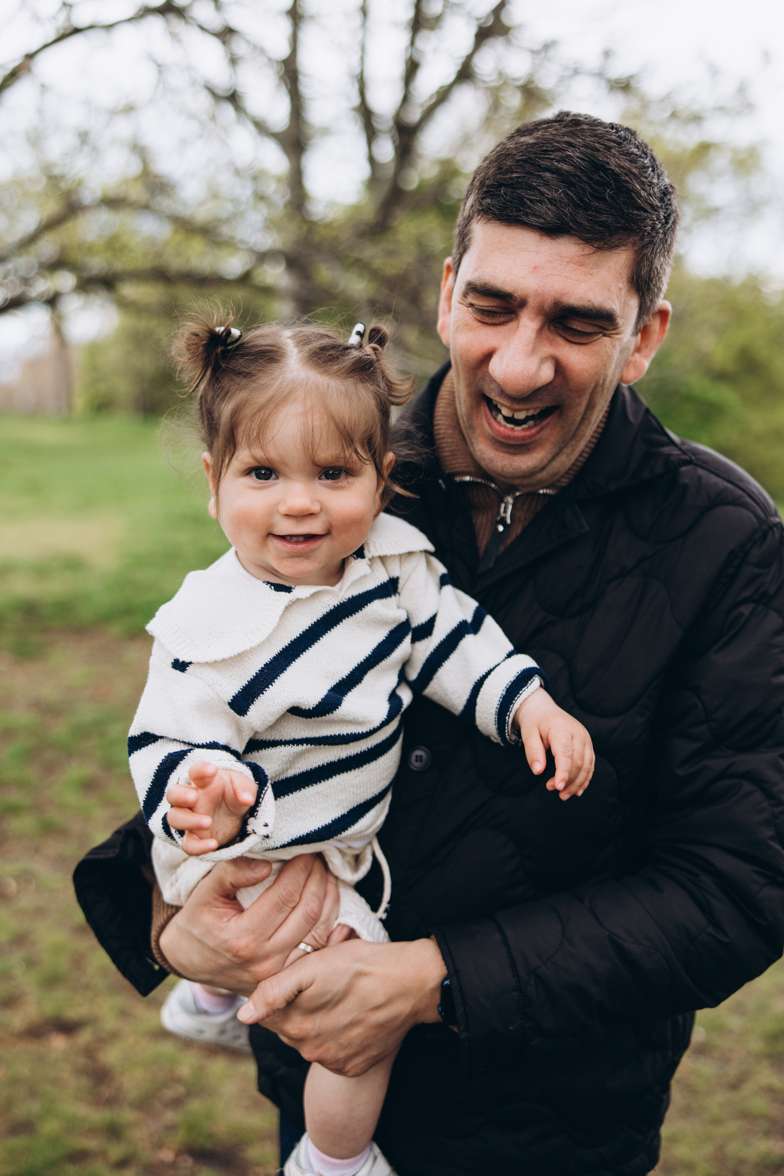 Sofia with parents (Greenwich Park). Anastasia Klink, Photographer in London