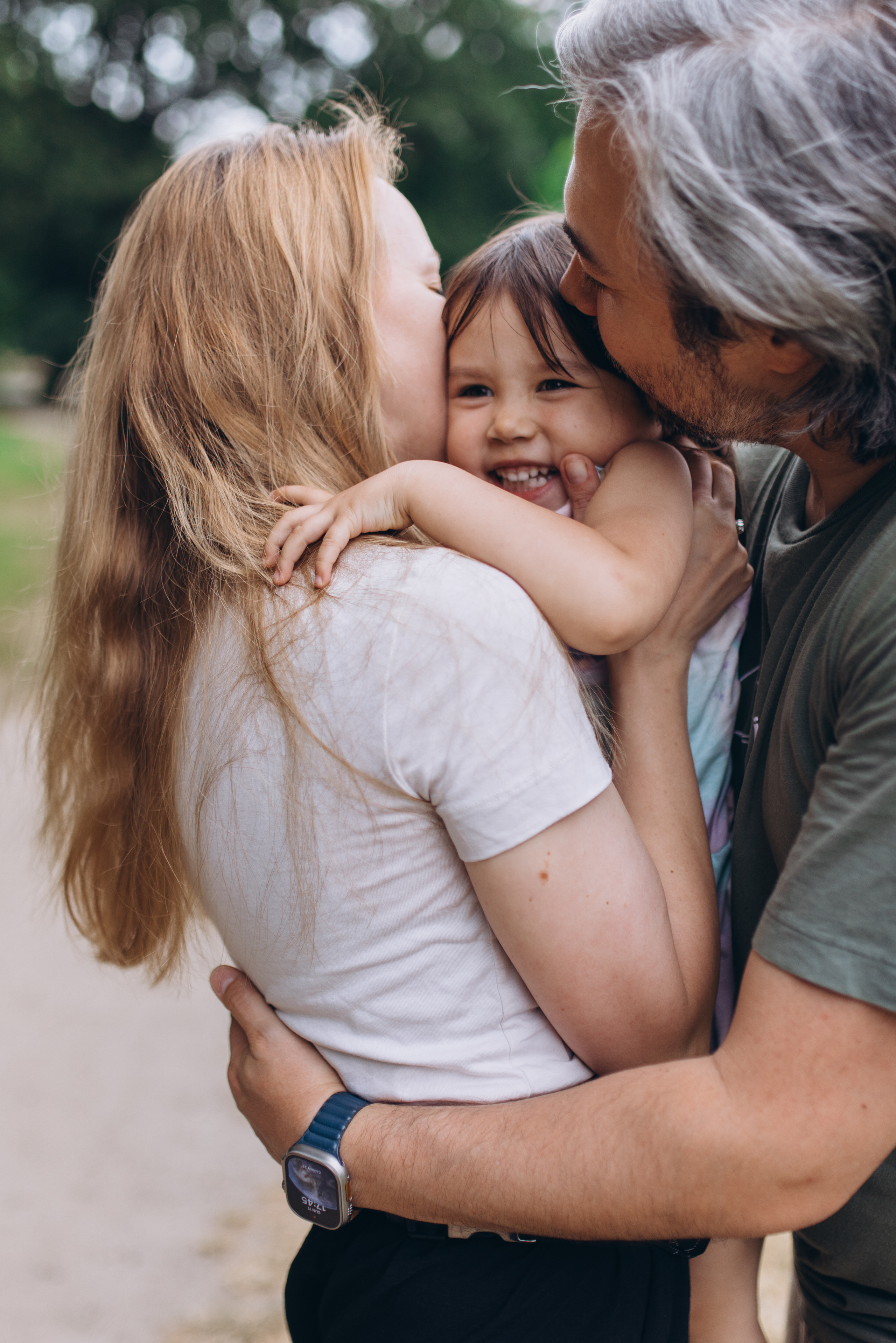 Igor and his family (Hyde Park). Anastasia Klink, Photographer in London