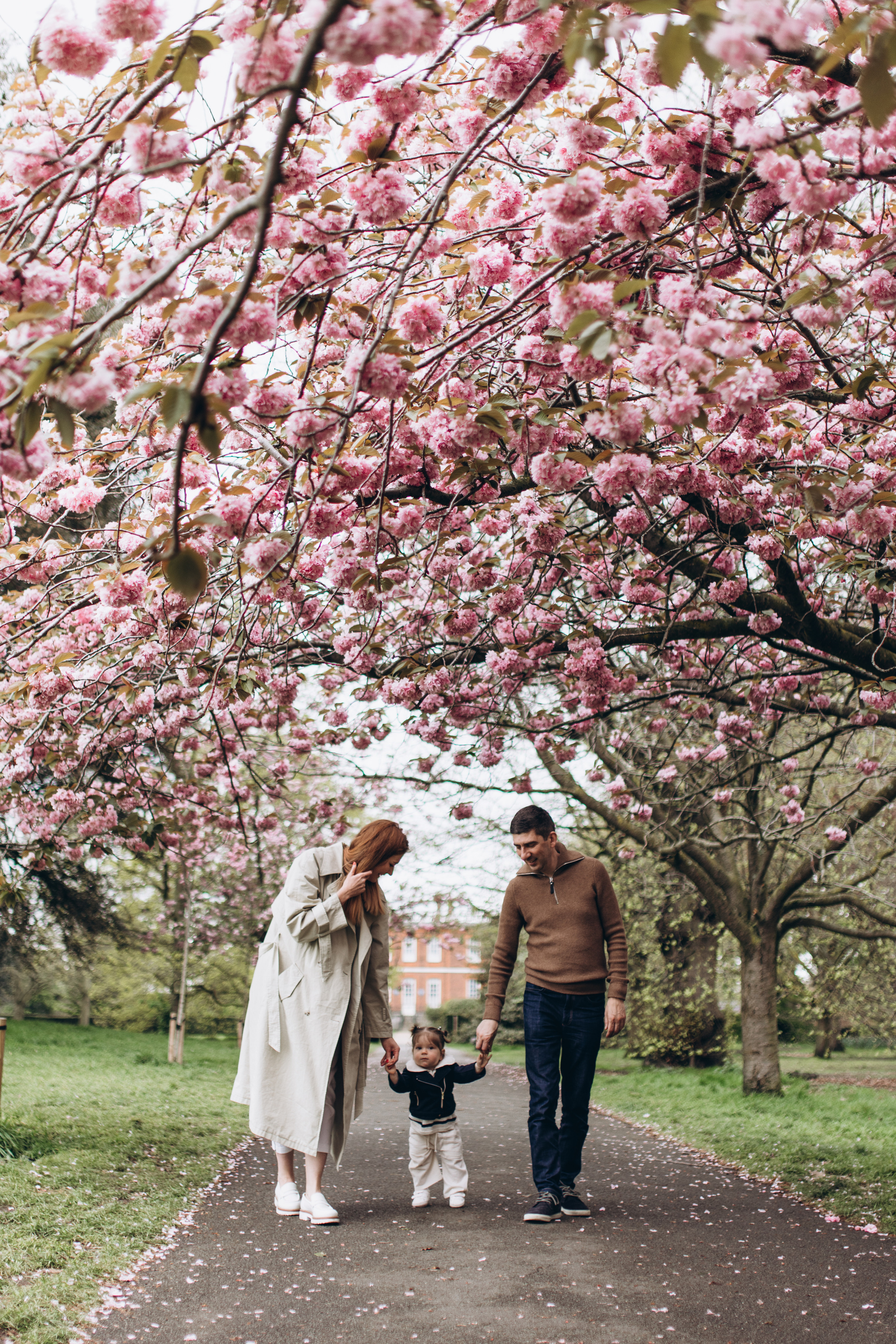 Sofia with parents (Greenwich Park). Anastasia Klink, Photographer in London