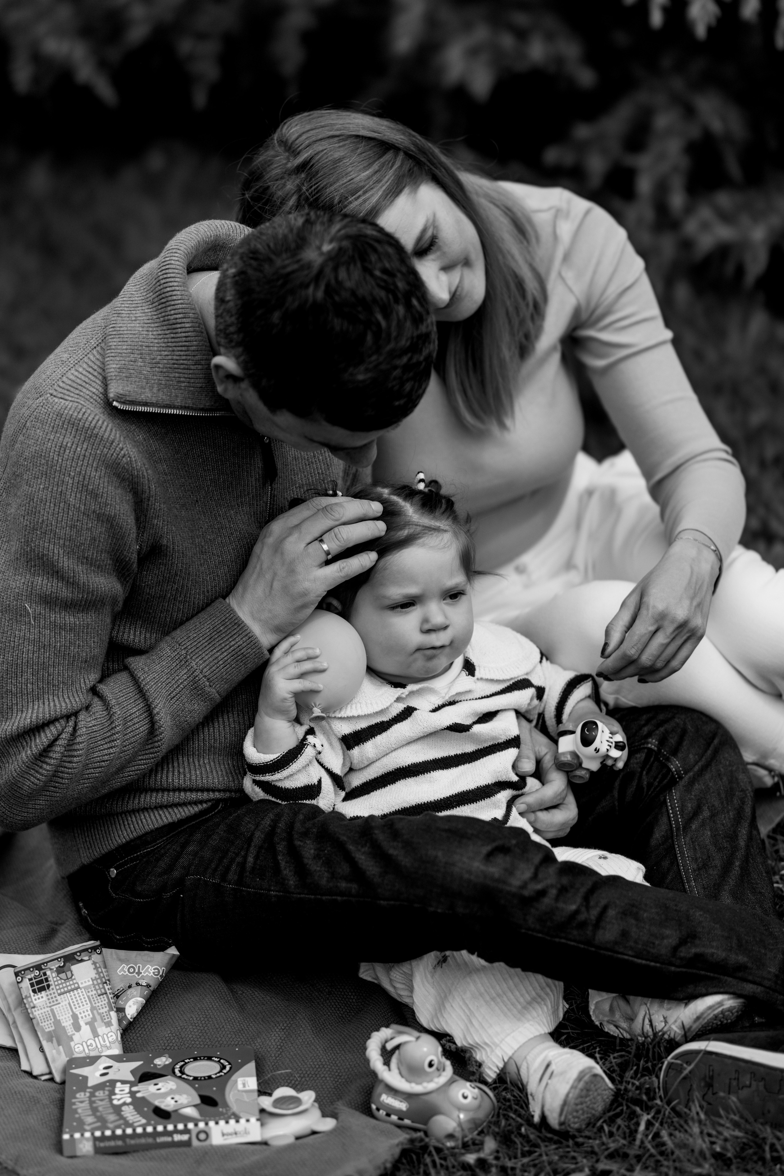 Sofia with parents (Greenwich Park). Anastasia Klink, Photographer in London