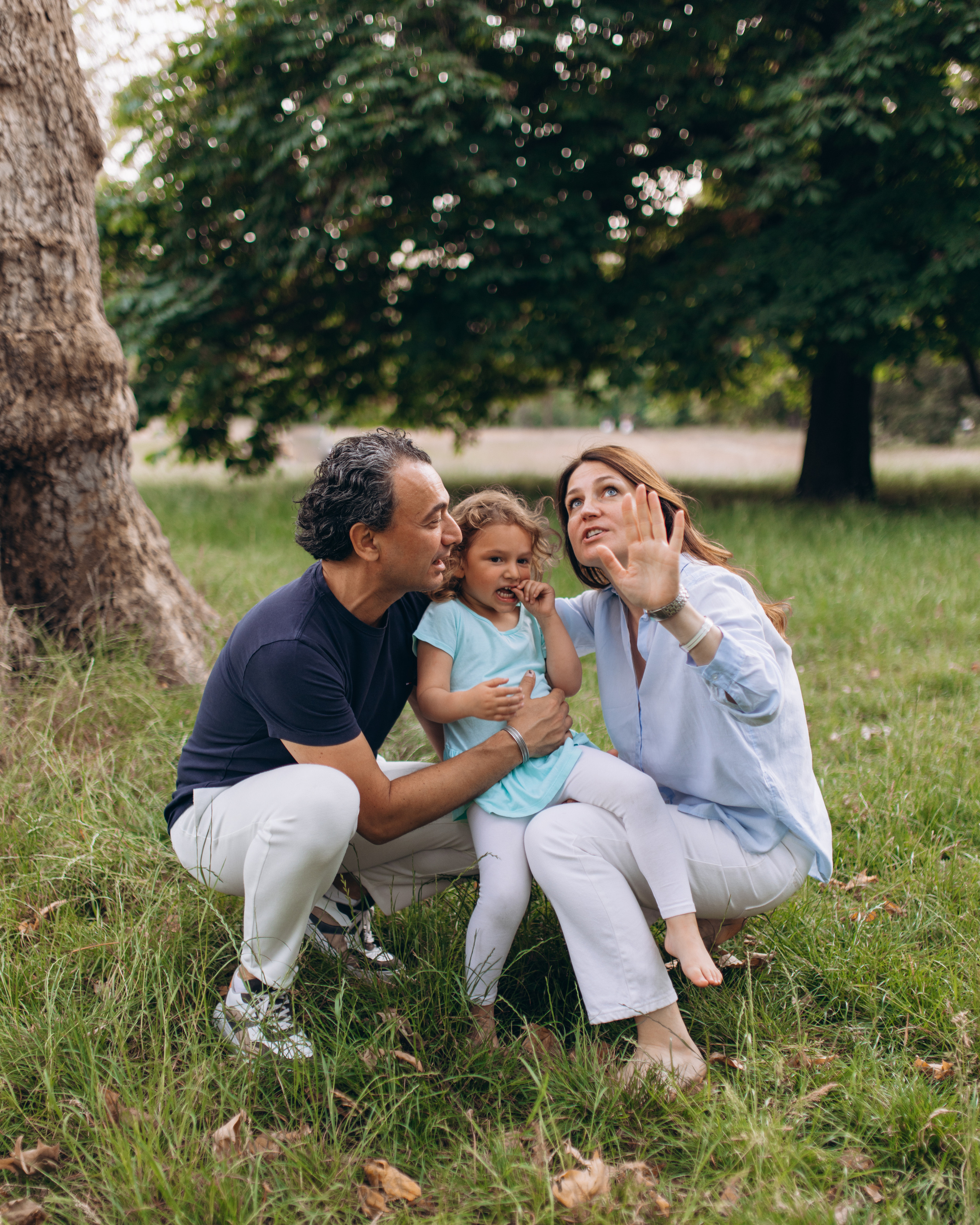 Selin’s Family (Hyde Park). Anastasia Klink, Photographer in London