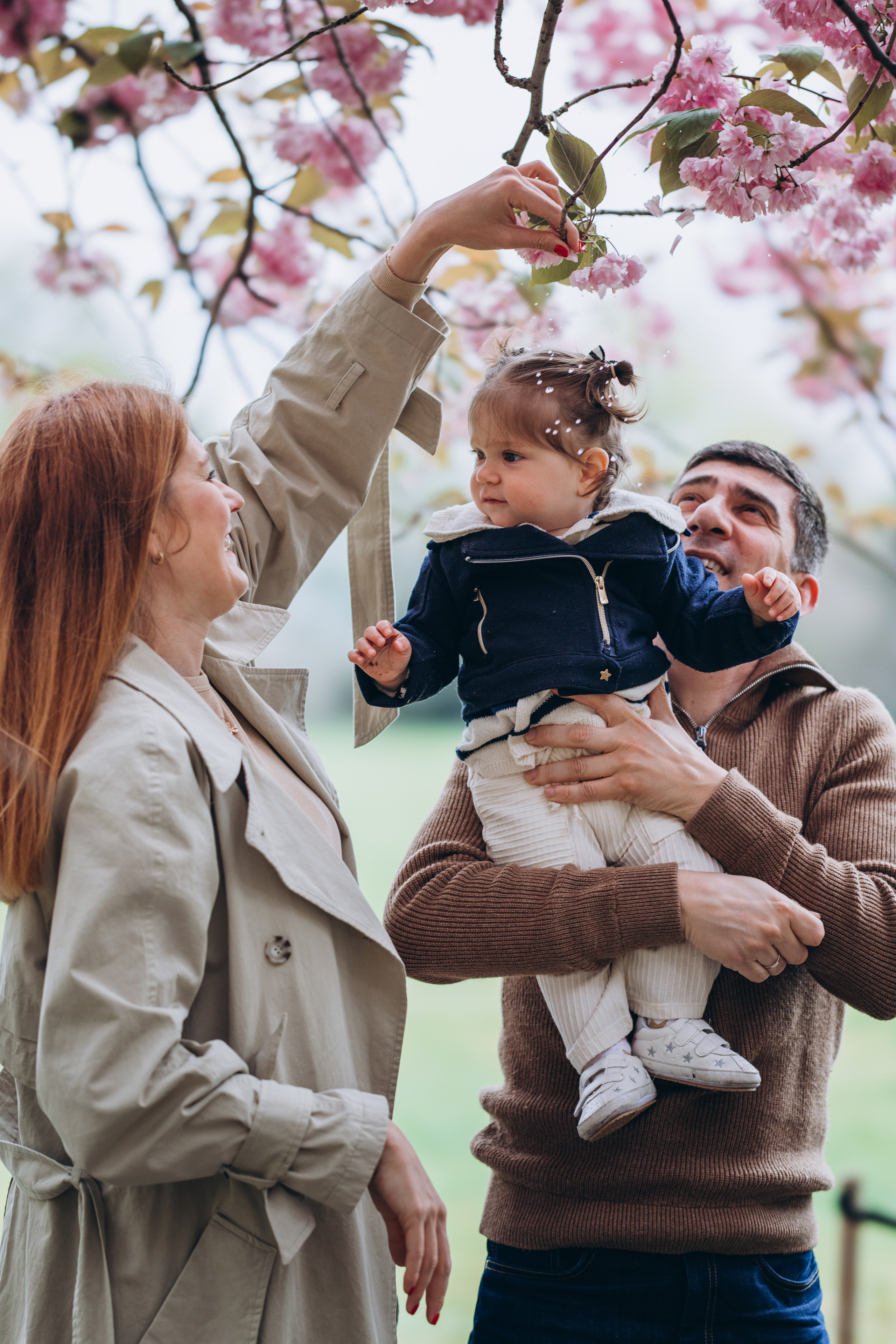 Sofia with parents (Greenwich Park). Anastasia Klink, Photographer in London