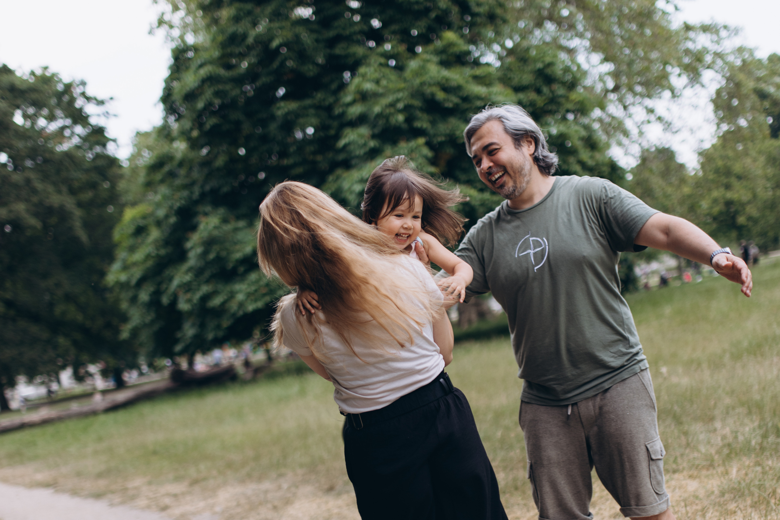 Igor and his family (Hyde Park). Anastasia Klink, Photographer in London