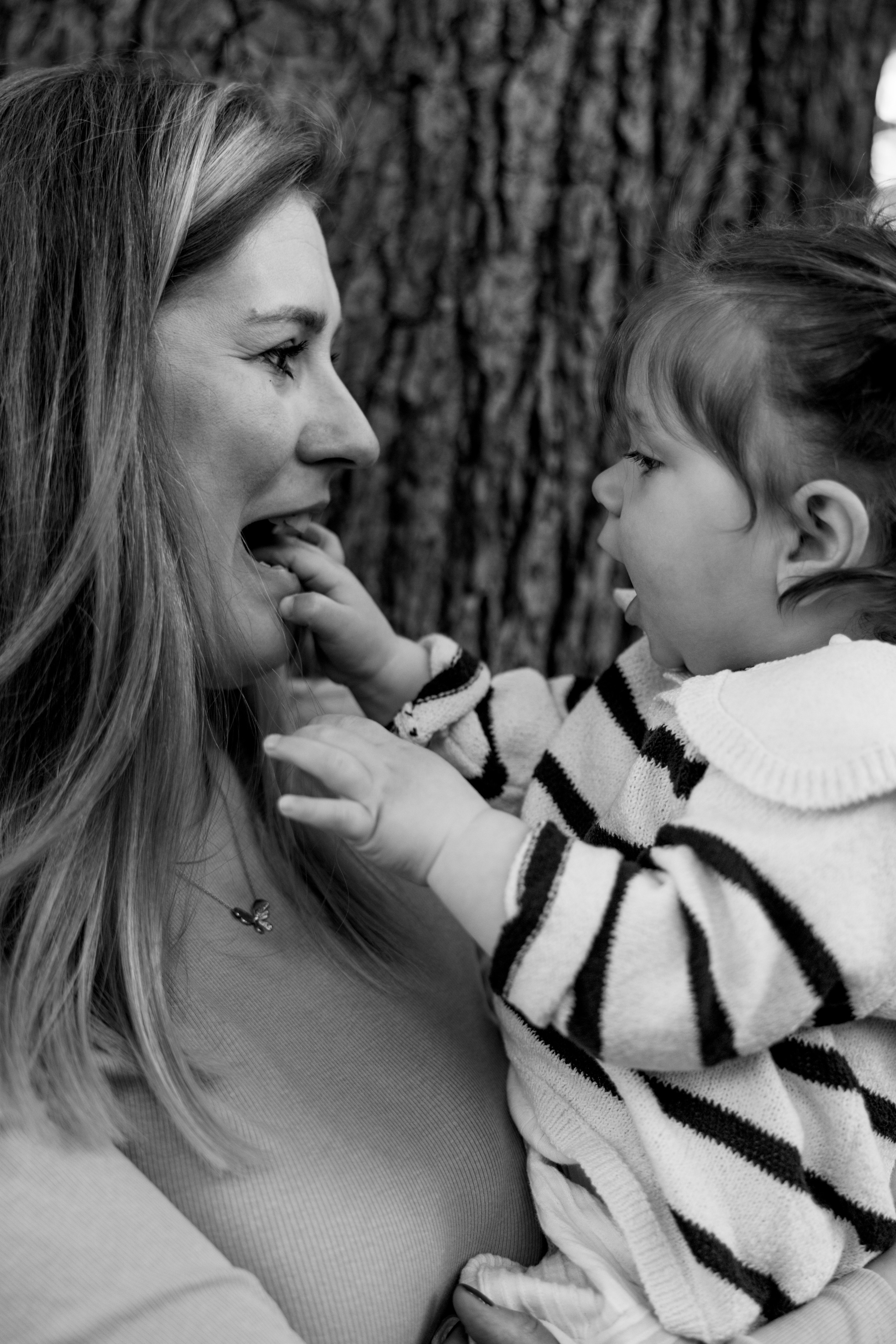 Sofia with parents (Greenwich Park). Anastasia Klink, Photographer in London