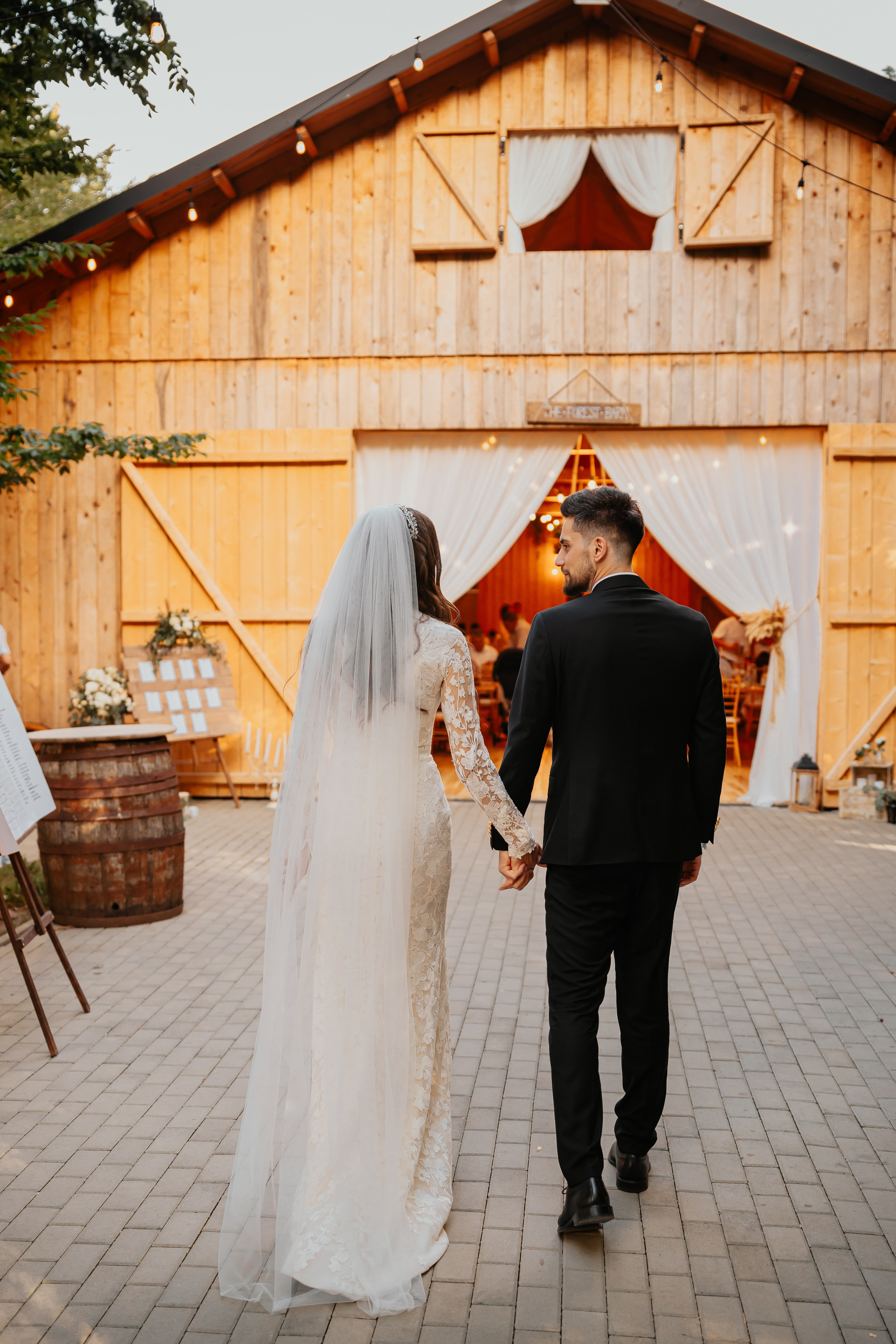 E & V. Fotograf Nunta Iasi - Hearts & Pictures