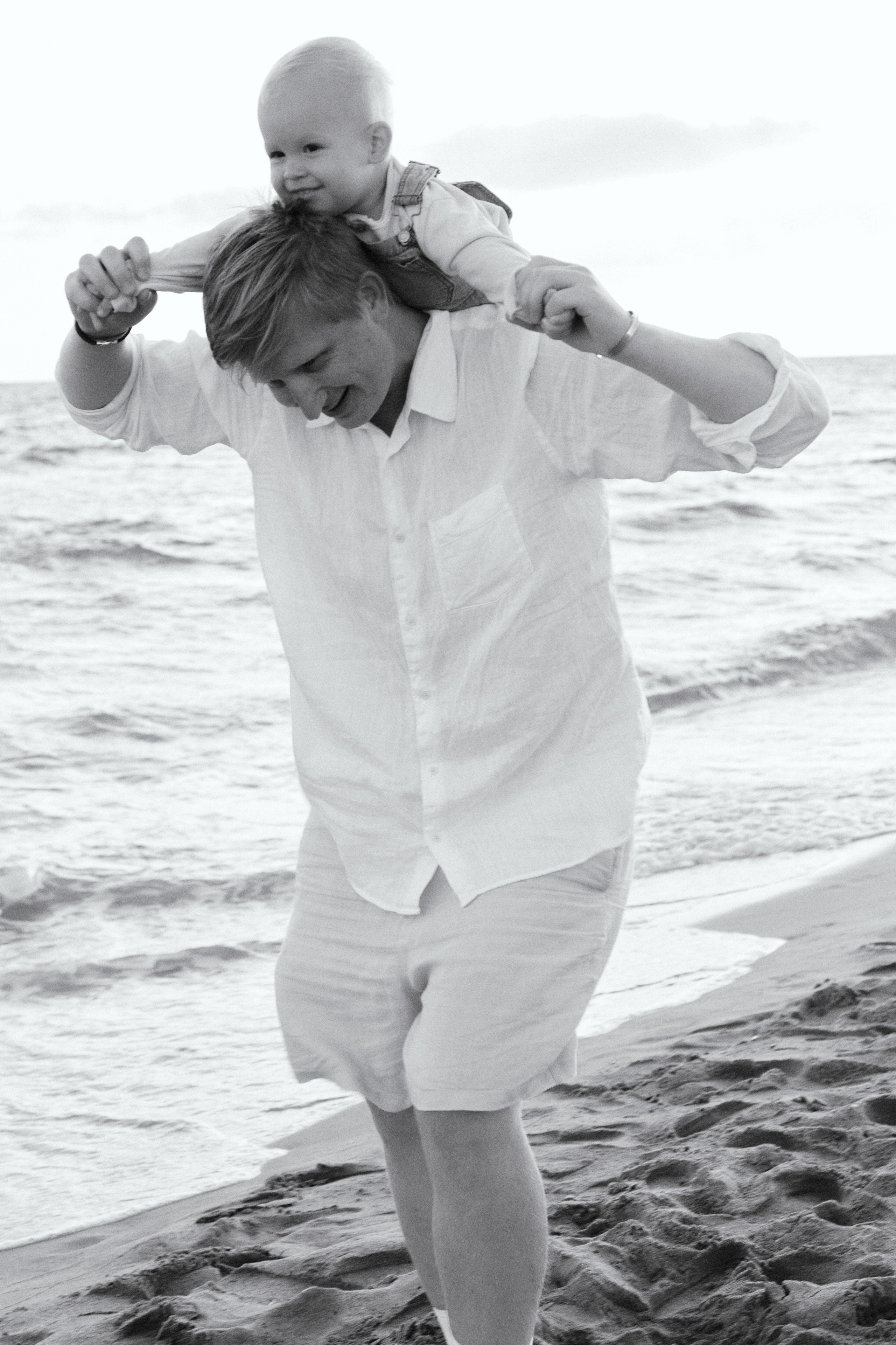 Beach session. Photographer in Paris