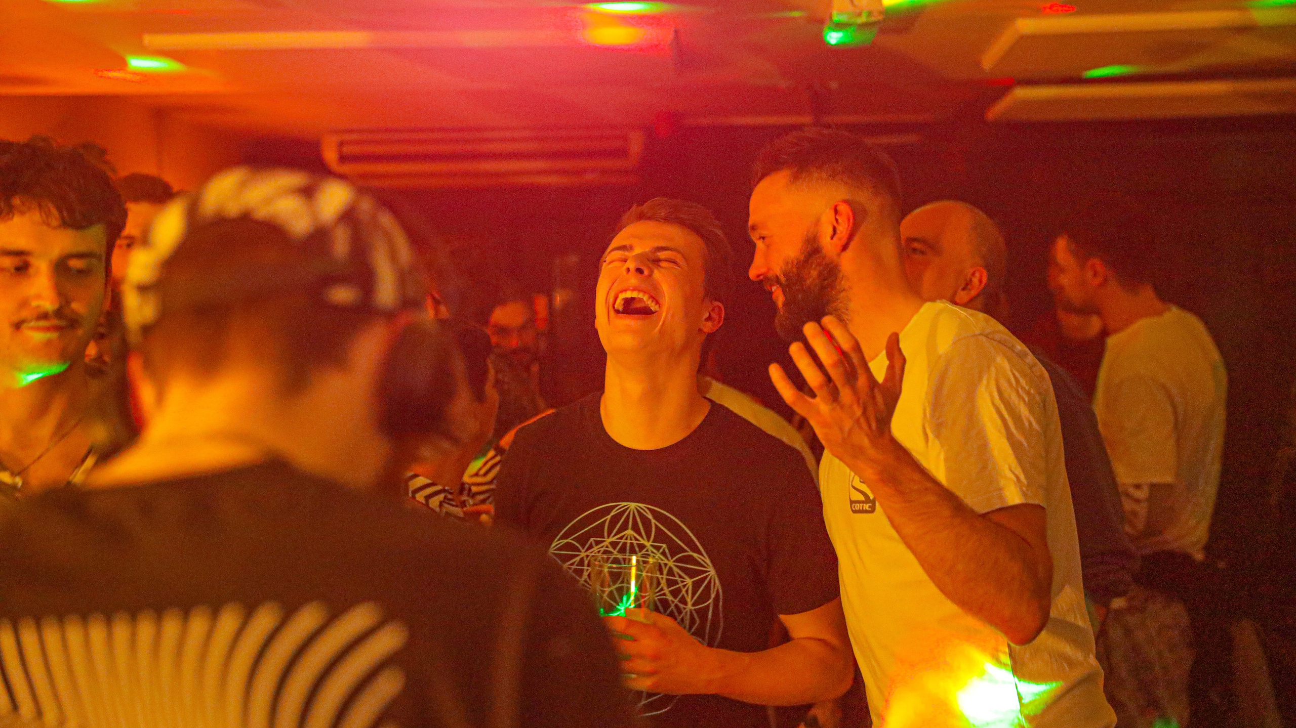 Music Event Photography — Live Shows & Behind the Scenes. Lifestyle & Documentary Photography in Bristol, Bath & London — def0cused