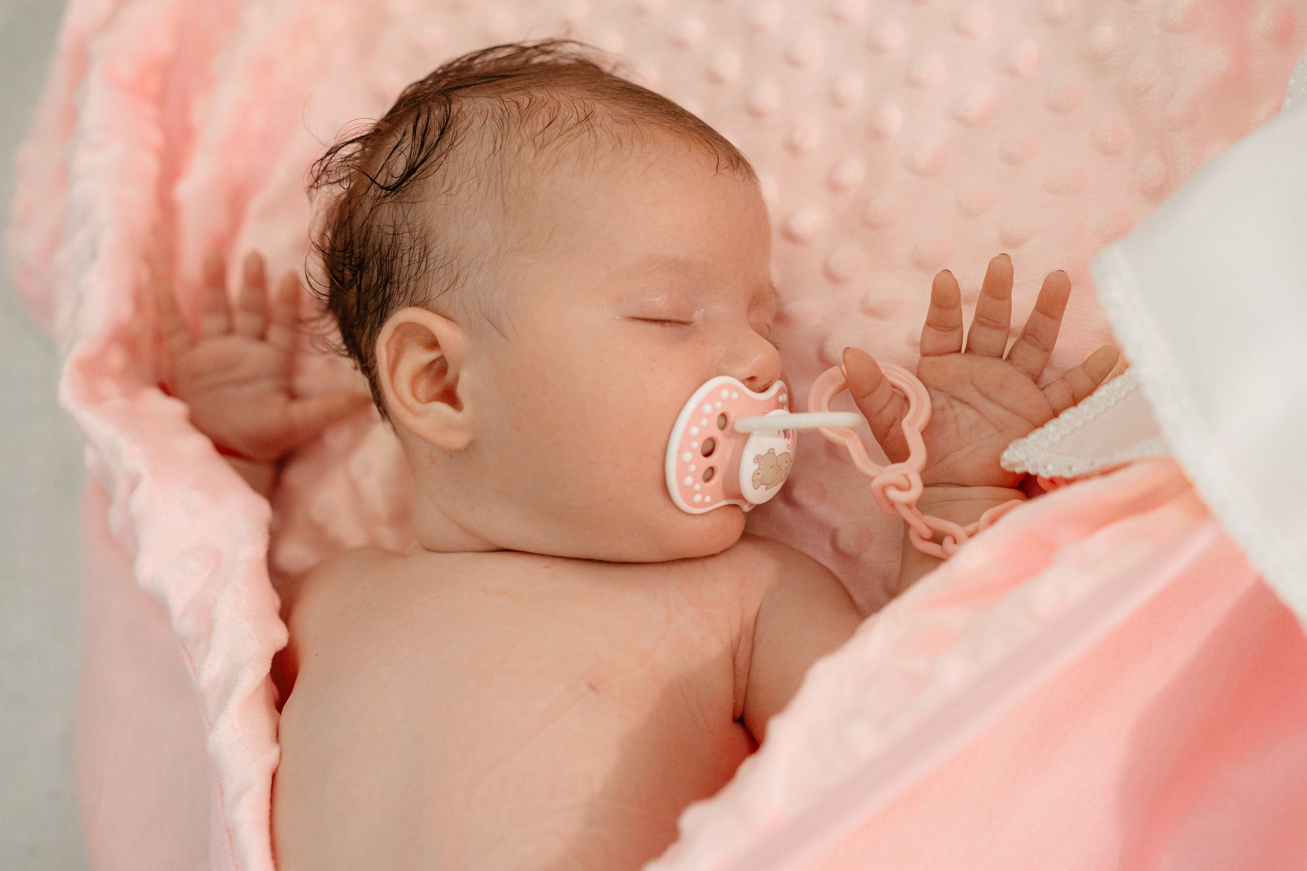 Larisa Ioana. Raw Studio. Fotograful tau de nunta!