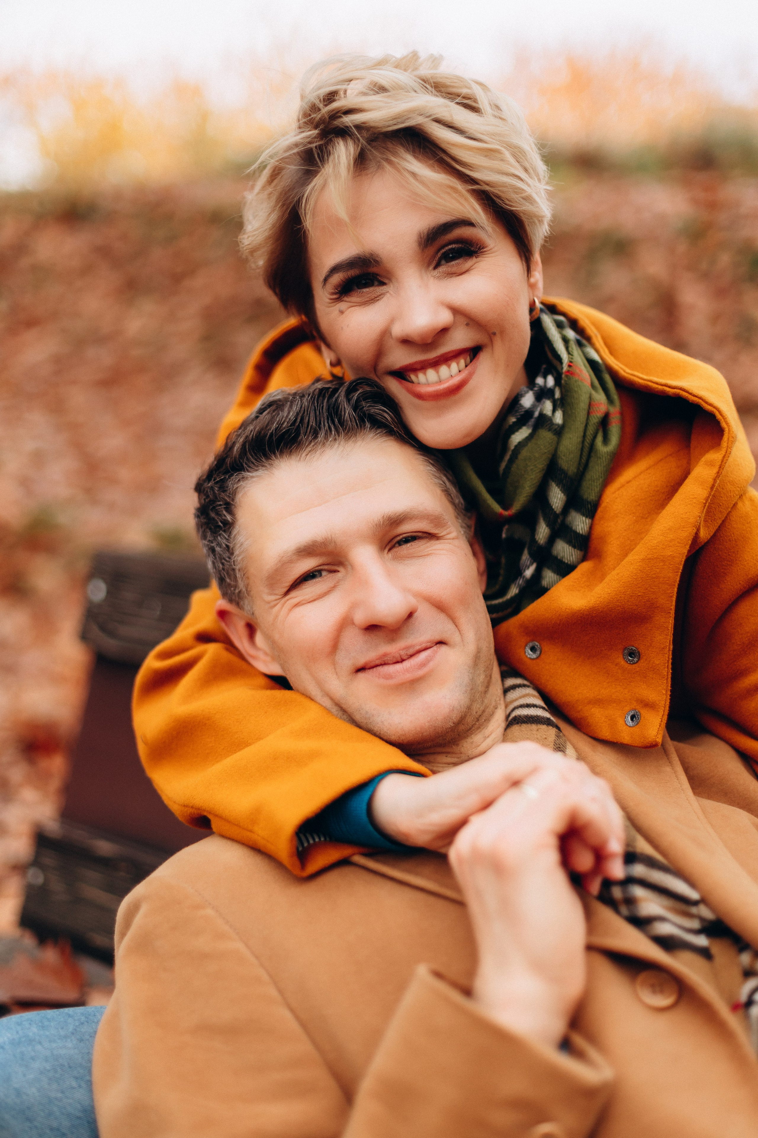 Autumn love. Wedding and Family Photograph