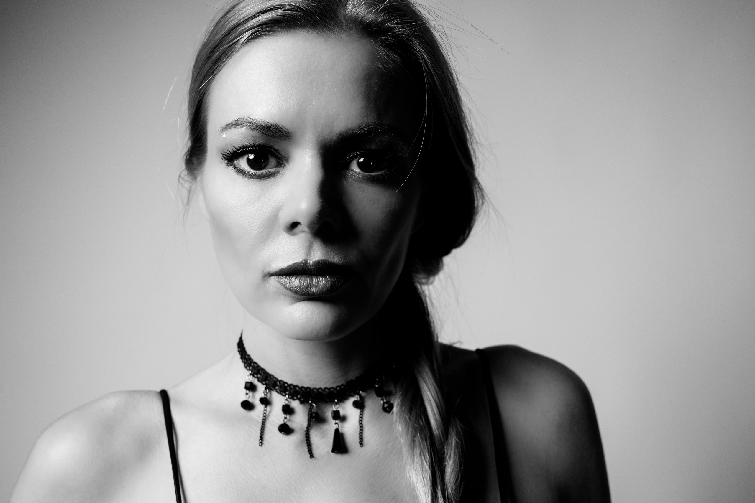 mireasa in studio foto - fotograf nunta Aachen