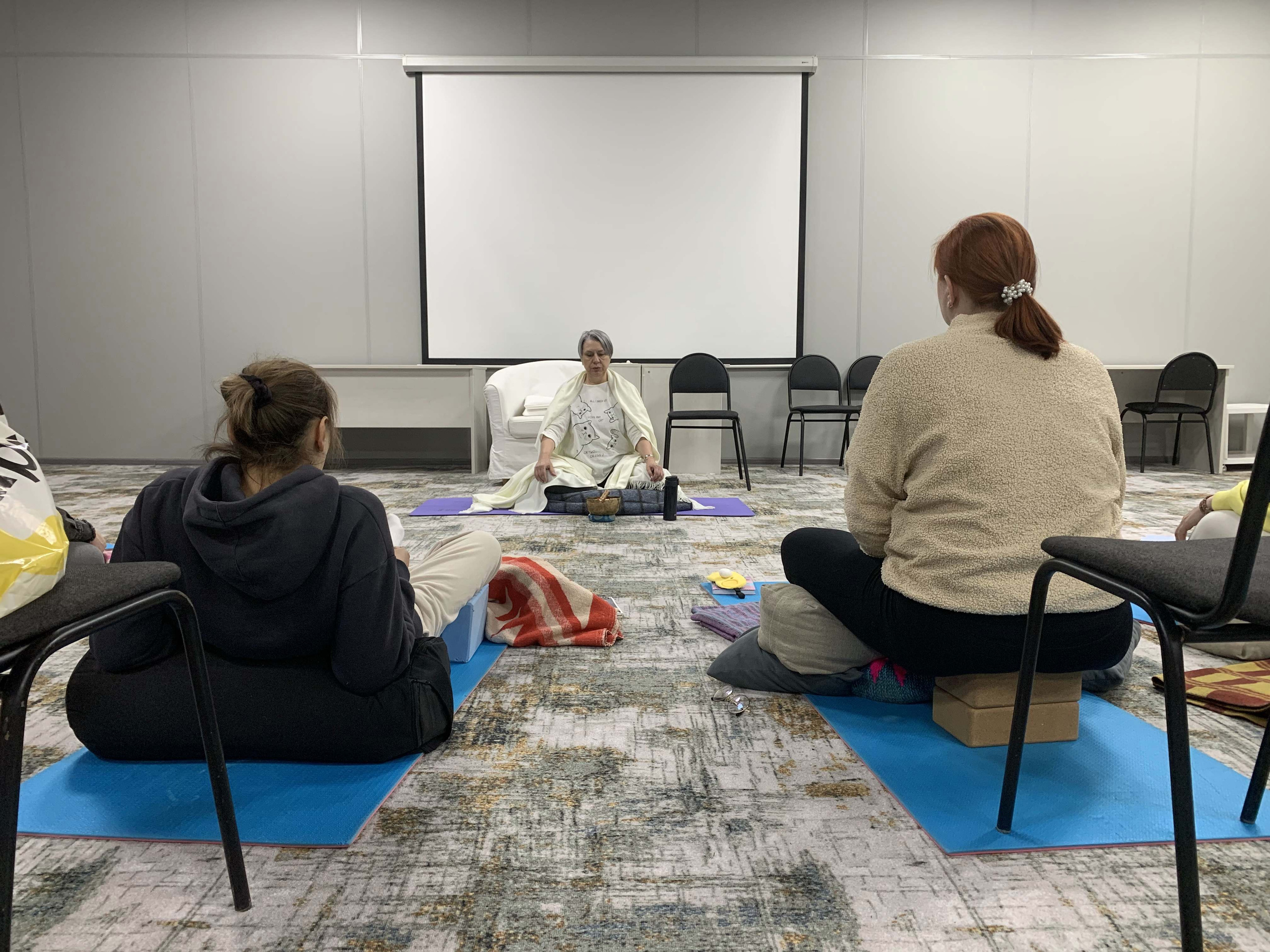 Отзыв Марины Антоновой на ретрит «42 часа тишины» и работу инструктора. Change4Life: медитации, выгорание, мягкие навыки, ретриты