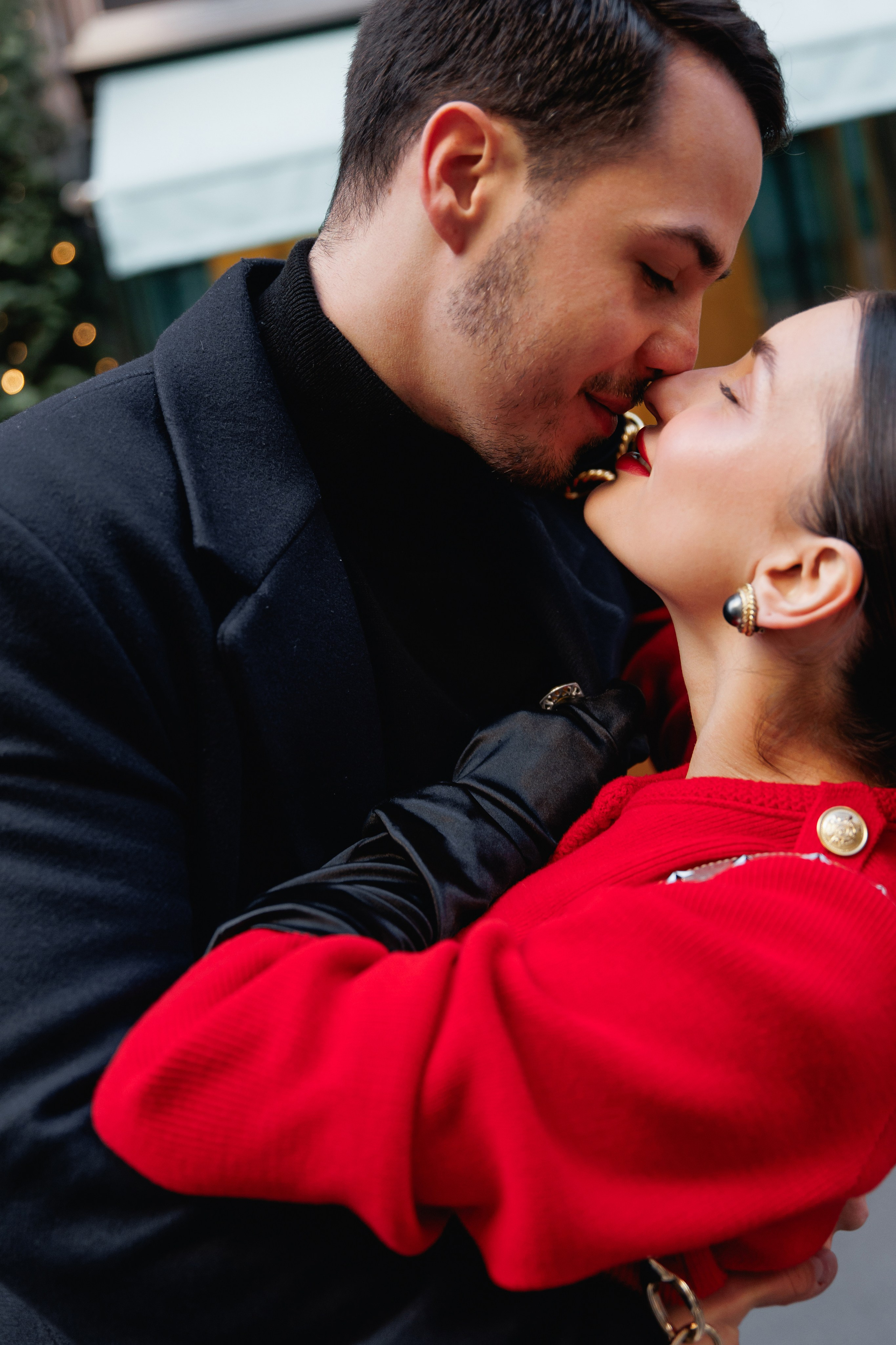 Christmas photoshooting in Rome Couple street christmas shooting Christmast looks style Christmas photoshootingRome christmast Christmas couple looksNew year Photoshooting