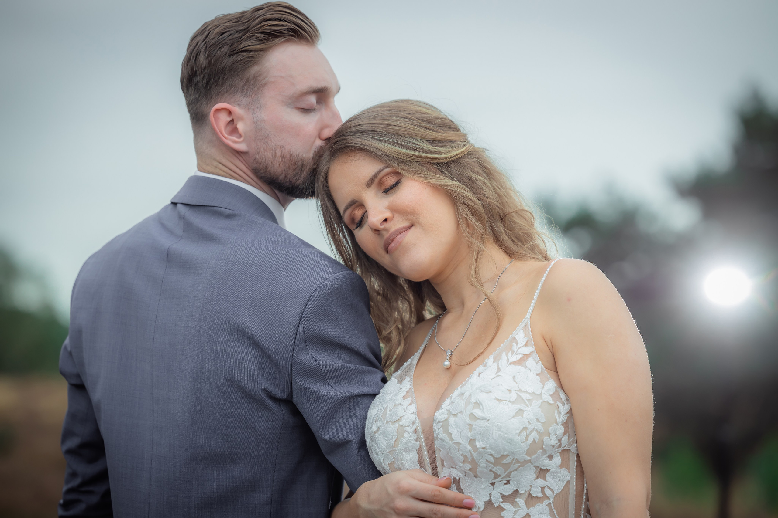 Hochzeitsfotograf Deutschland – Emotionale Fotos. Fotograf Sergej Nevelskij in Dortmund — Emotionale Hochzeitsfilme, Immobilienaufnahmen & individuelle Fotobücher