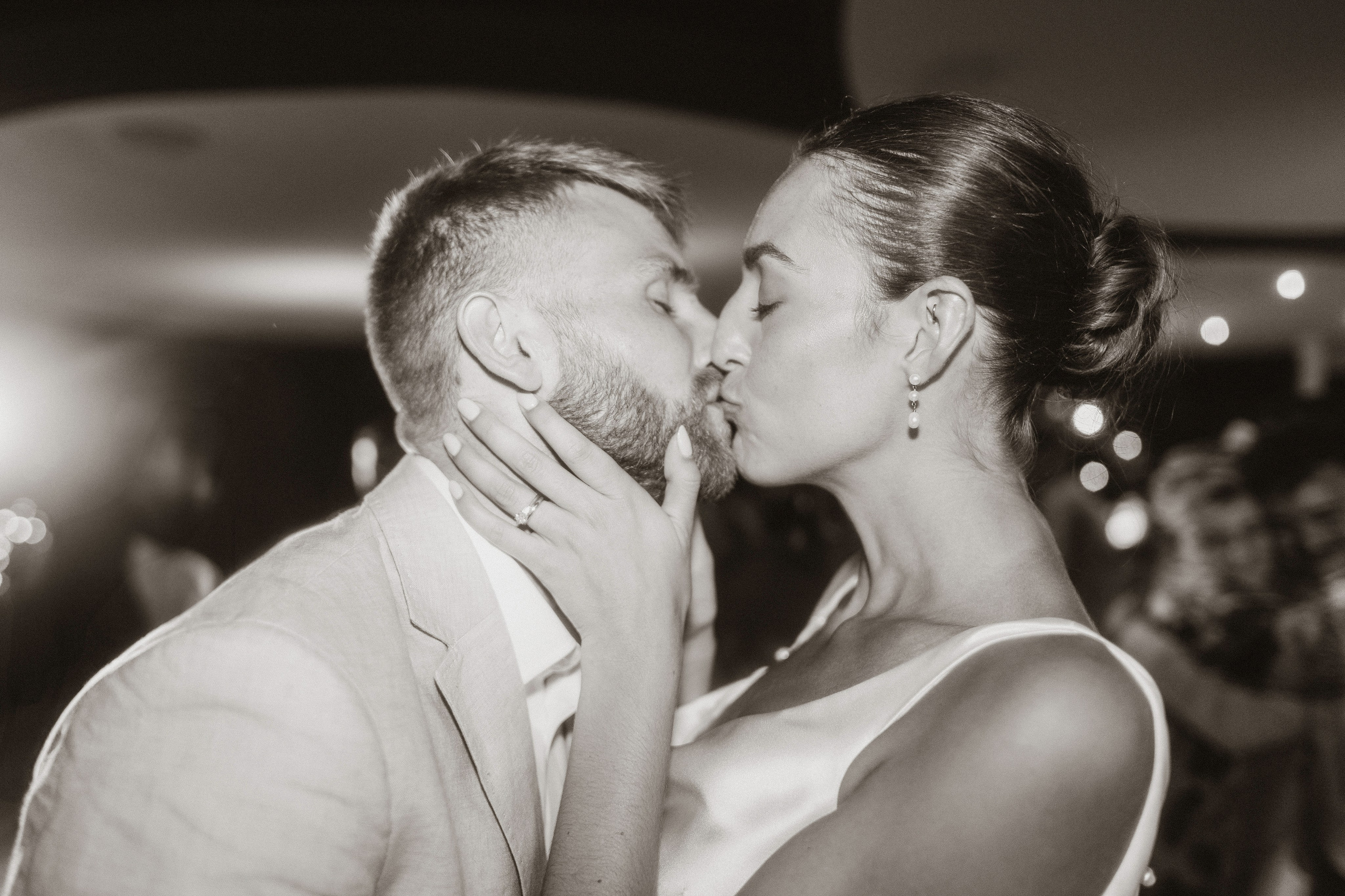 Lauren & Jamie. Hotel Castell d’Emporda. Paola wedding photographer / videographer in Barcelona