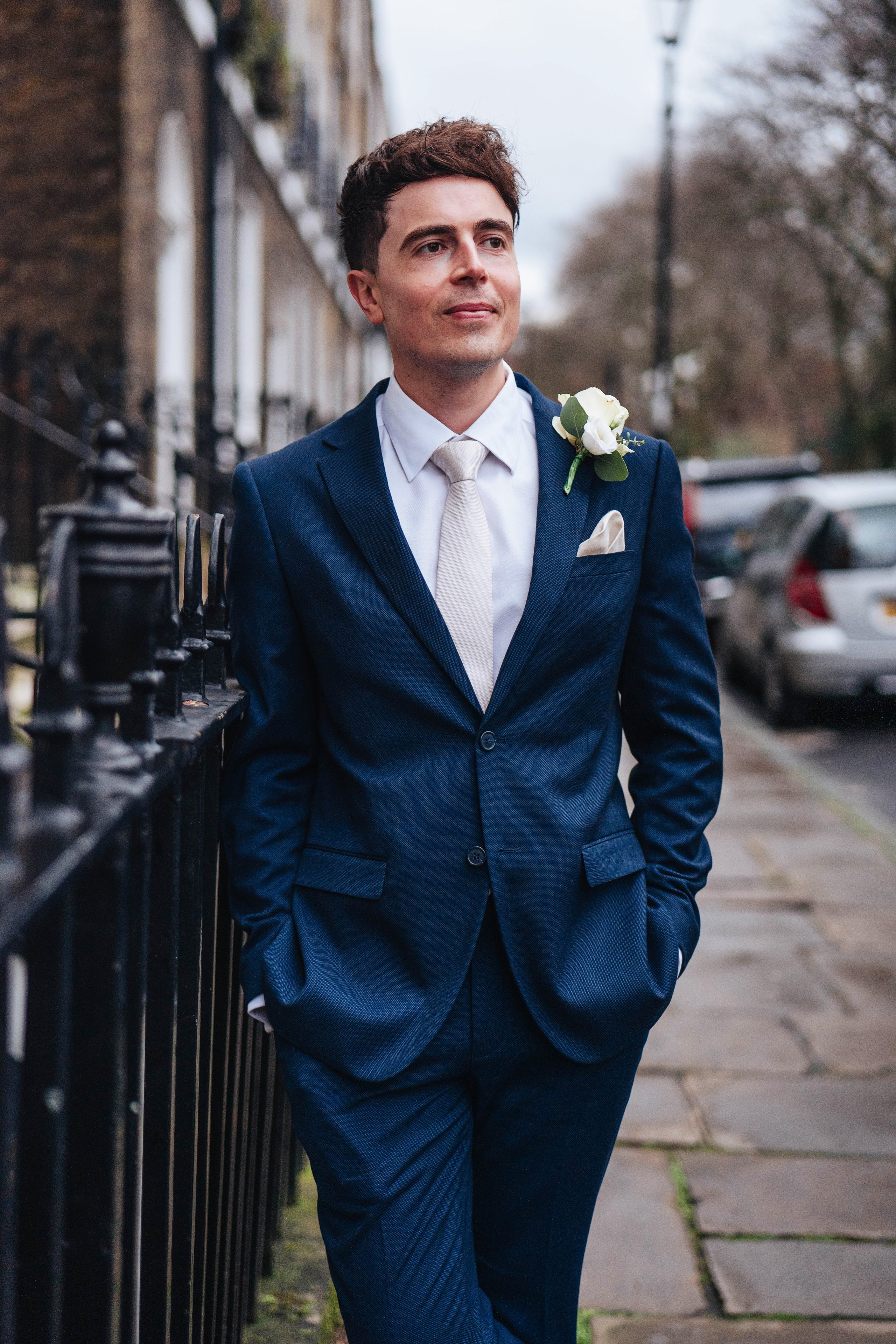 Stylish wedding in Islington, near Church close to Islington town hall