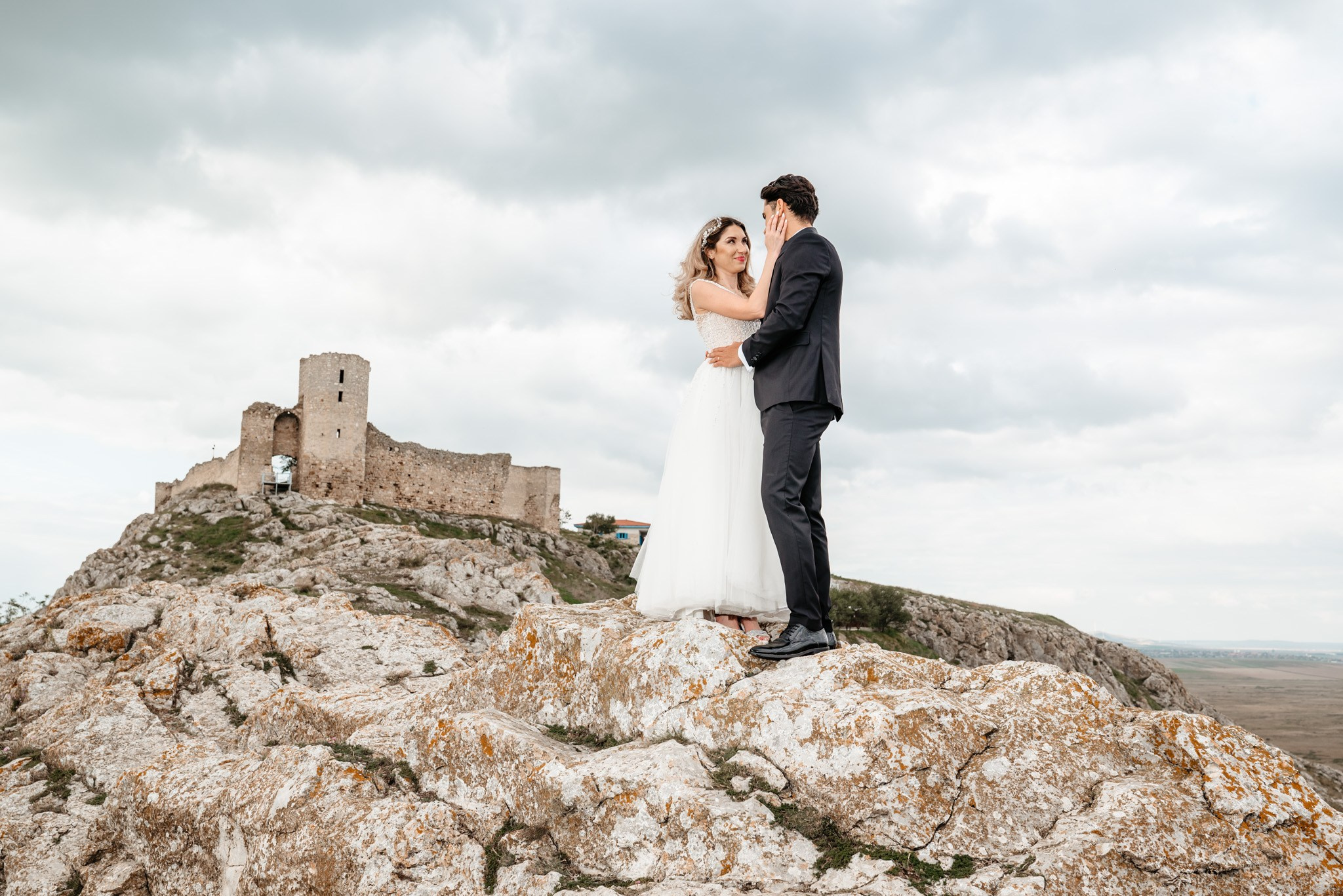 Alexandra & Robert. Www.besttalesstudio.com