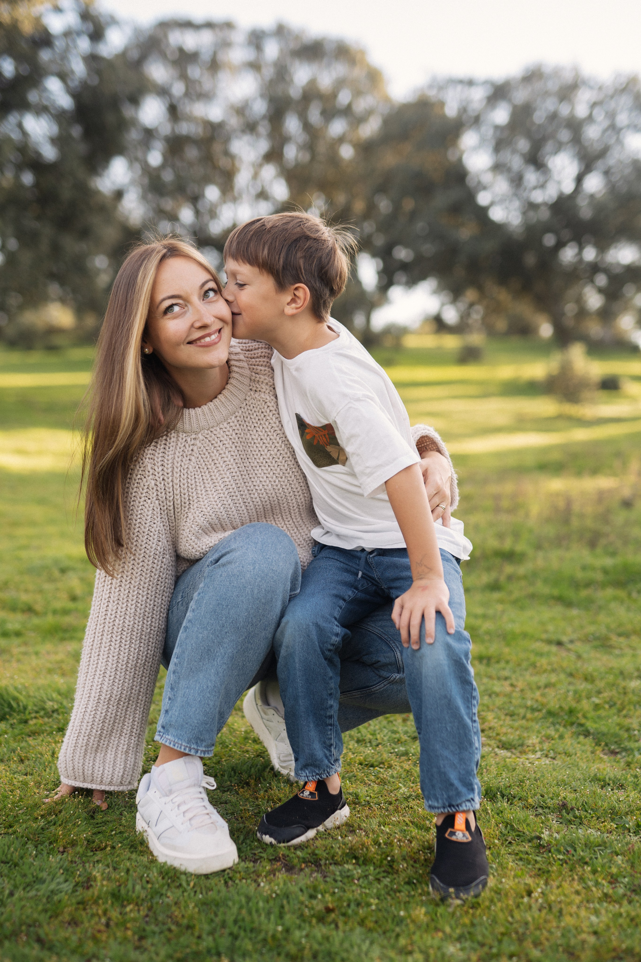 Family Session Photography in Spain. Photographer in Madrid, Spain. Alyona Belyaninova