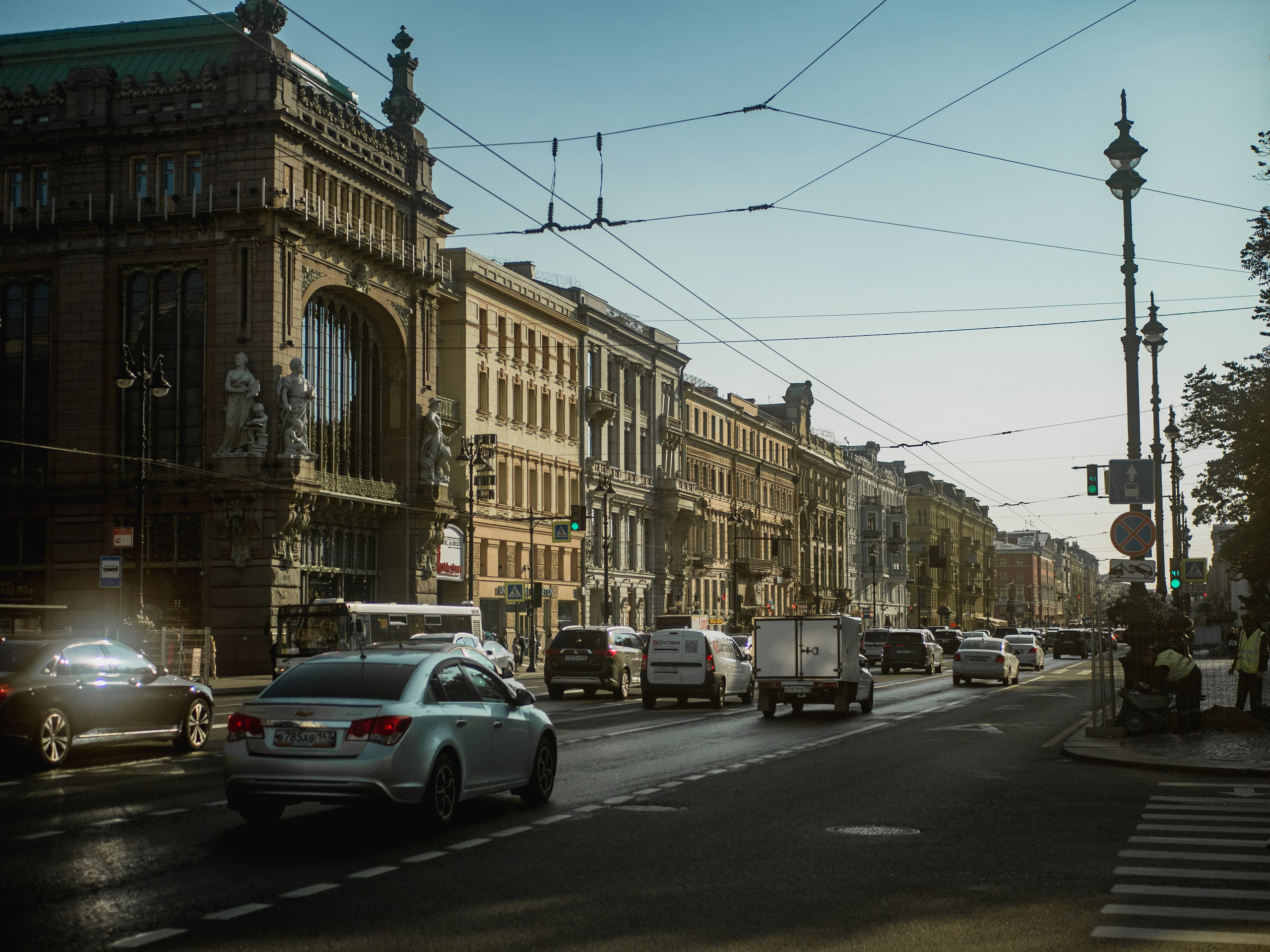 Saint-Petersbourg. Photographe sur Cote d’Azur. Portraits de familles, couples, enfants, événements