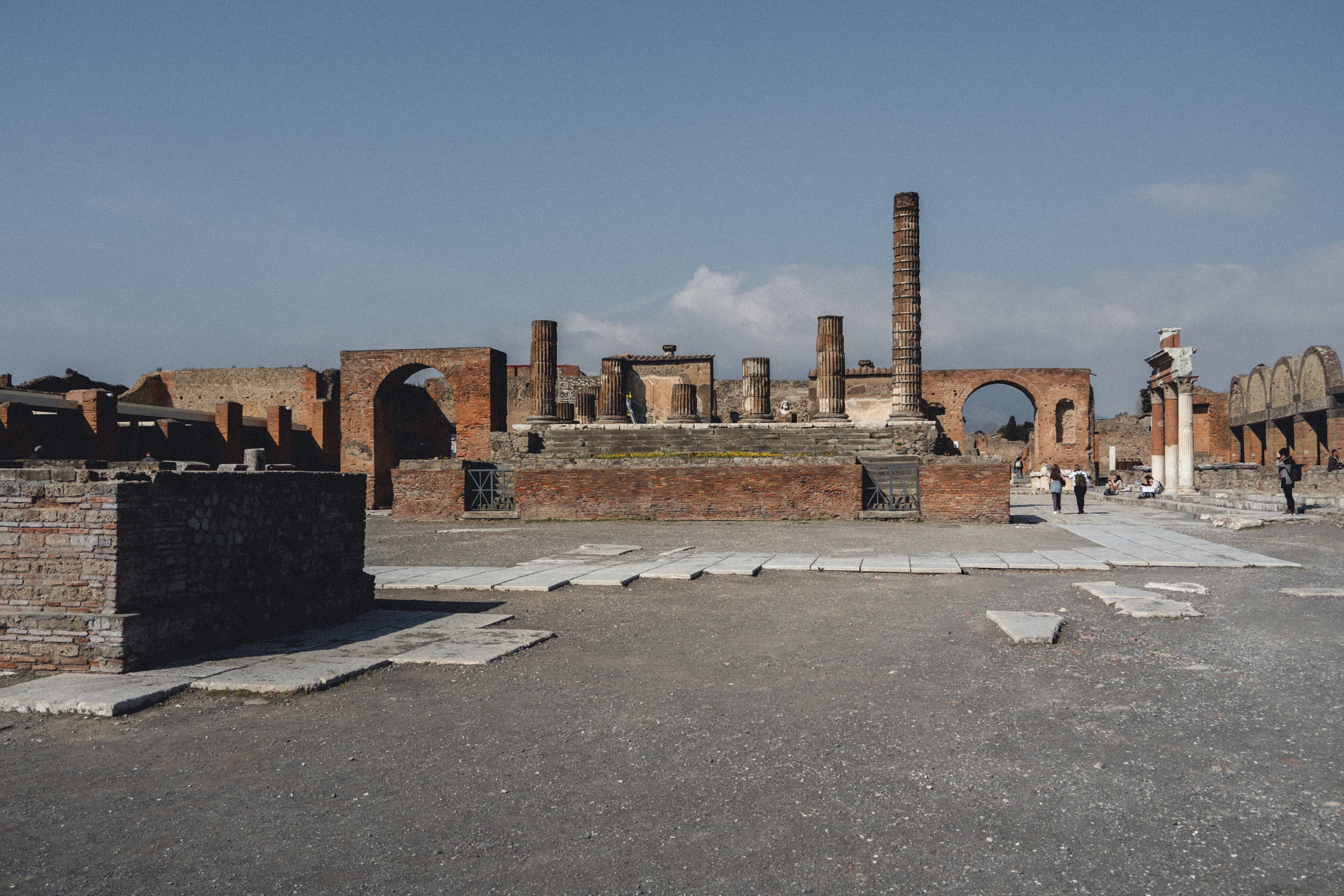 Pompeii. Photographe sur Cote d’Azur. Portraits de familles, couples, enfants, événements