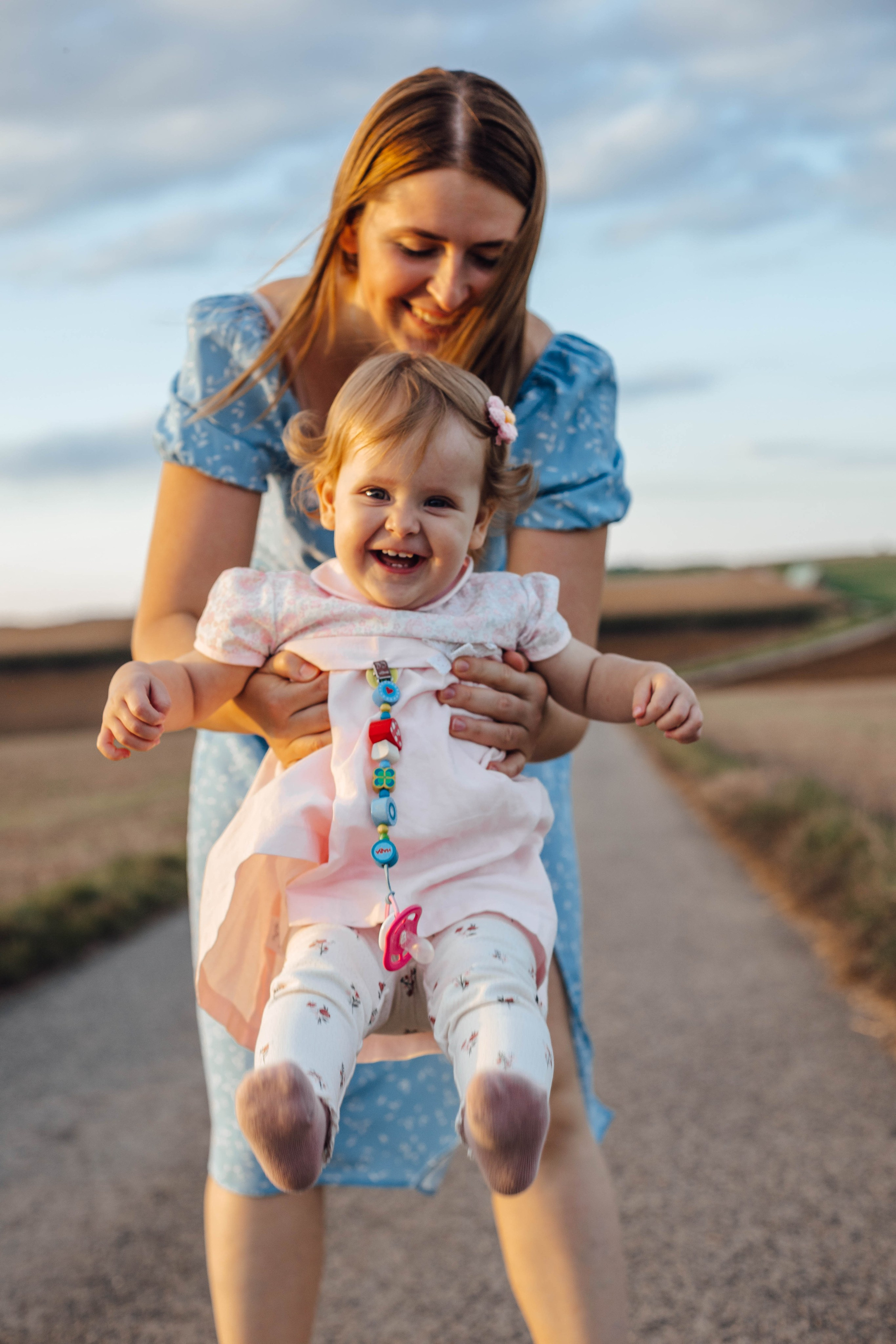 Lina & Julia. Natalia Belov Familien - und Hochzeitsfotografin
