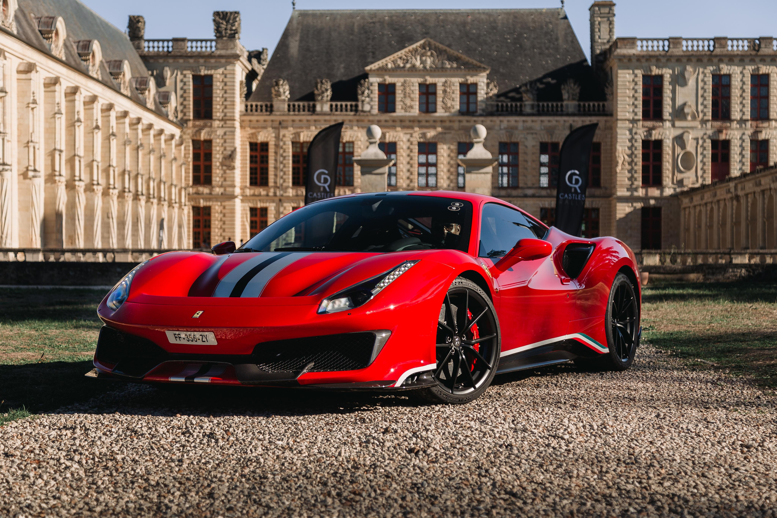Ferrari 488 Pista. Photographe de voitures à Paris — Vitalii Motruk