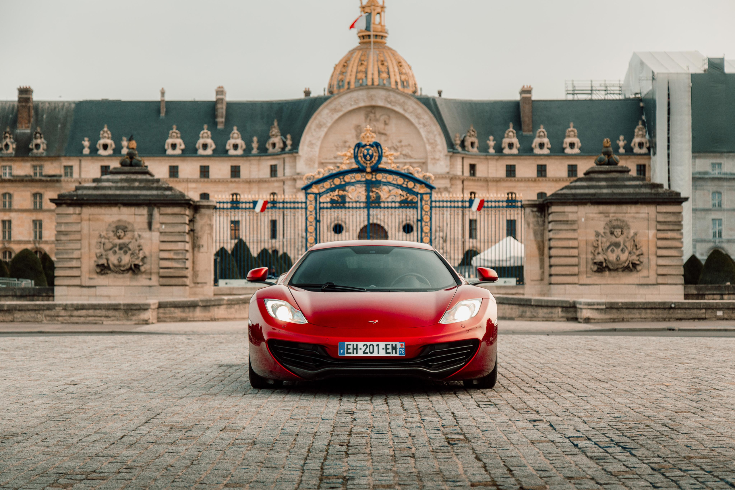 McLaren MP4-12c. Photographer in Paris — Vitalii Motruk
