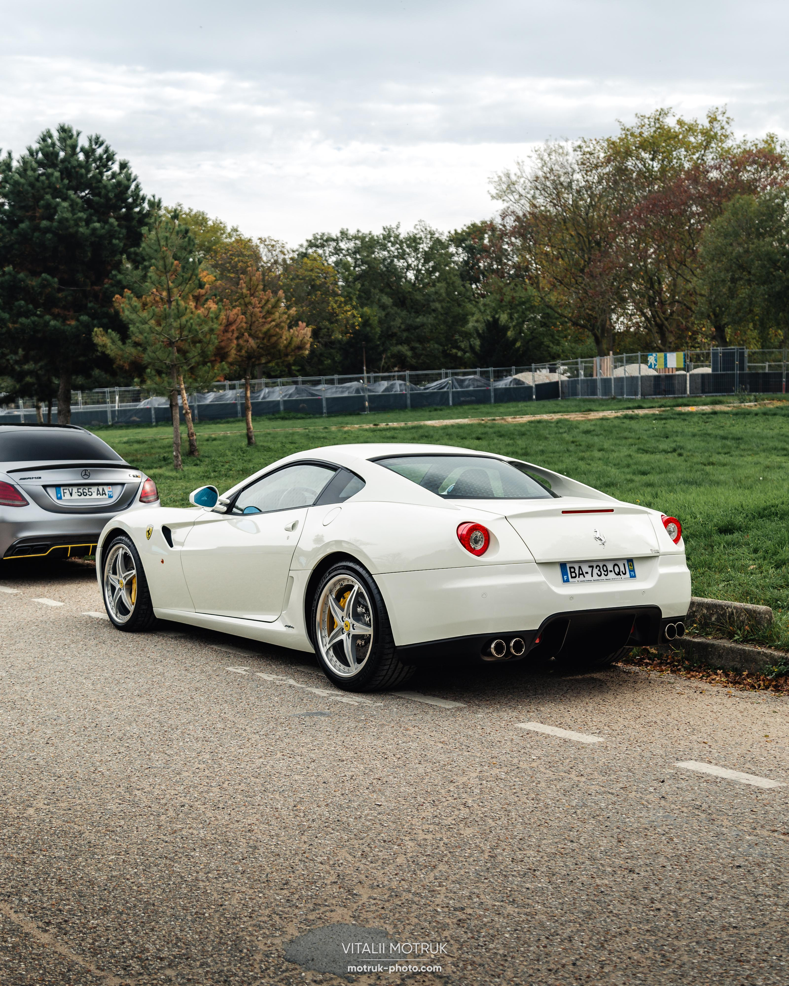 Rassamblement a l’Auteuil. Photographer in Paris — Vitalii Motruk