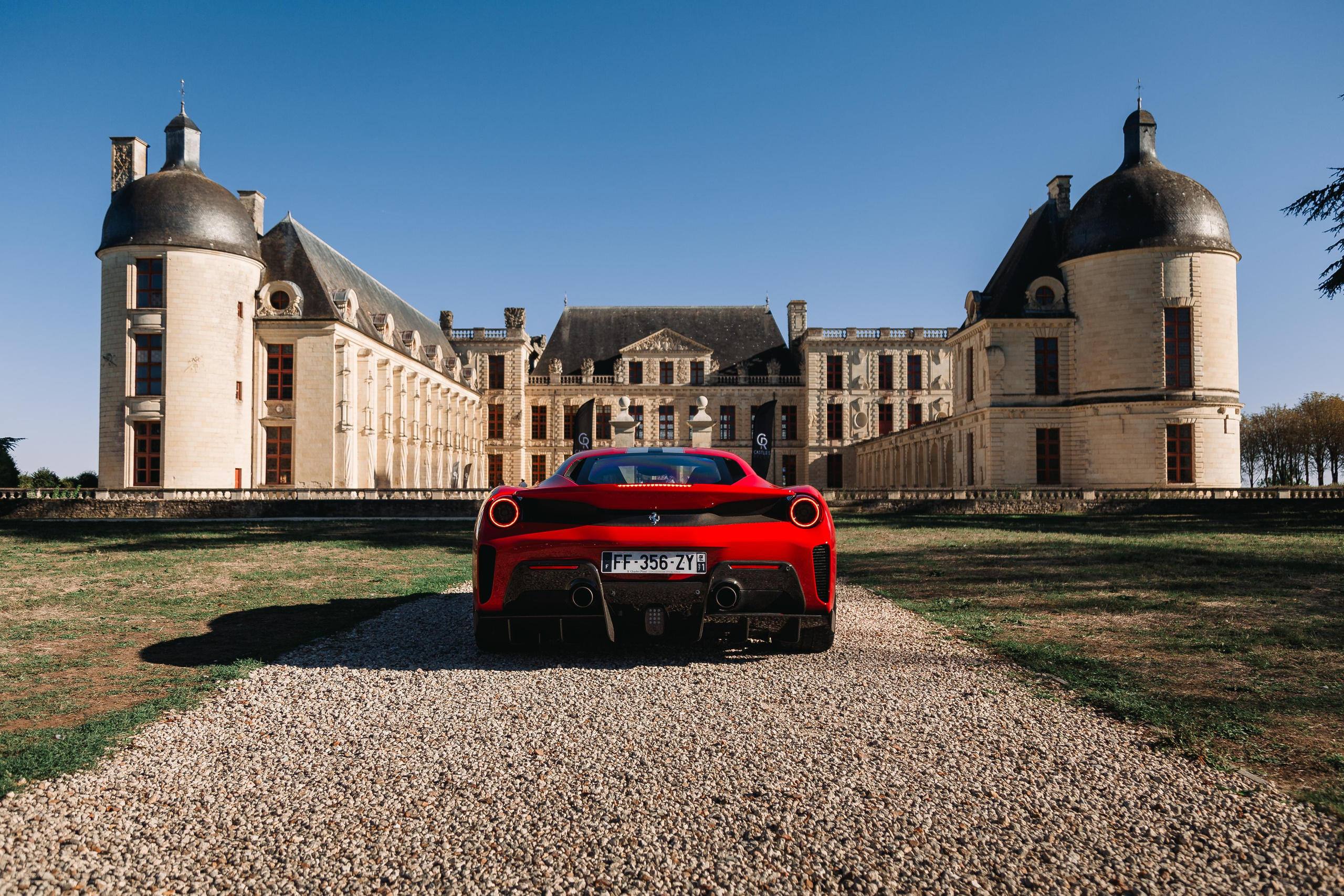 Ferrari 488 Pista. Photographe de voitures à Paris — Vitalii Motruk