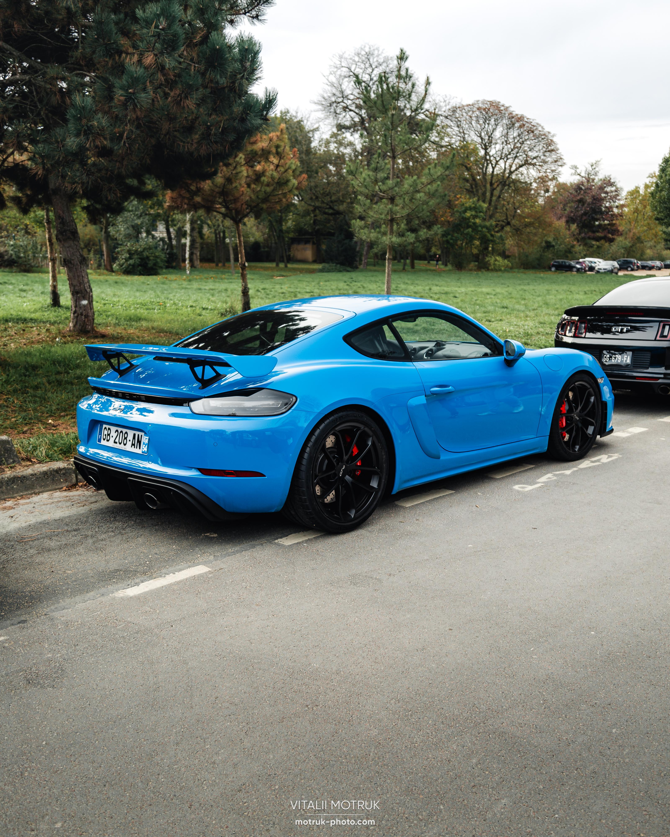 Rassamblement a l’Auteuil. Photographer in Paris — Vitalii Motruk