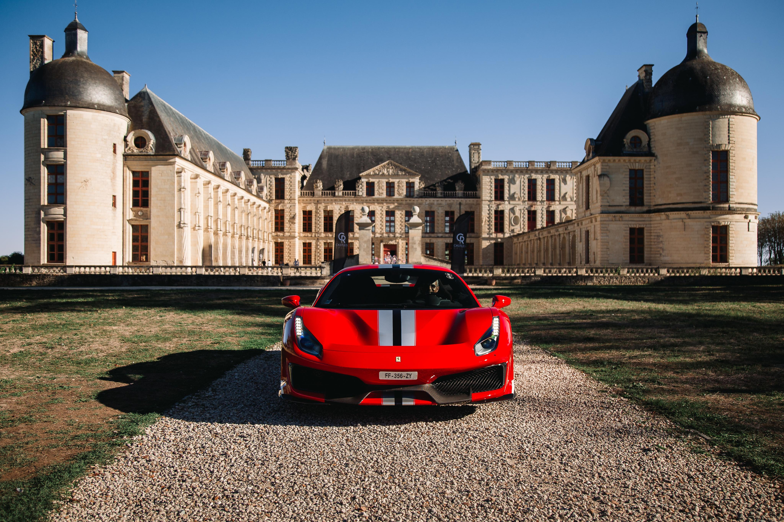 Ferrari 488 Pista. Photographe de voitures à Paris — Vitalii Motruk