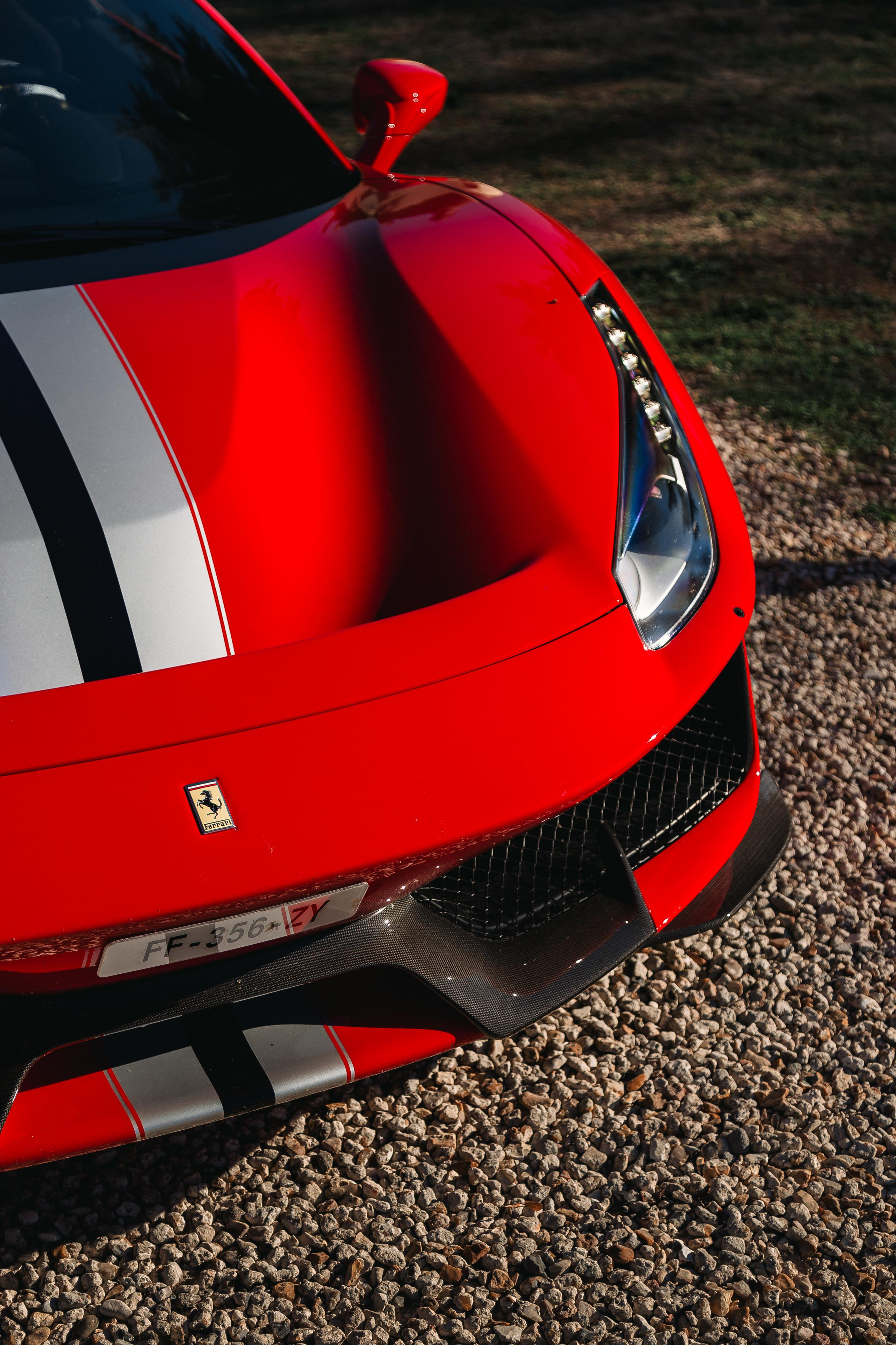 Ferrari 488 Pista. Photographe de voitures à Paris — Vitalii Motruk