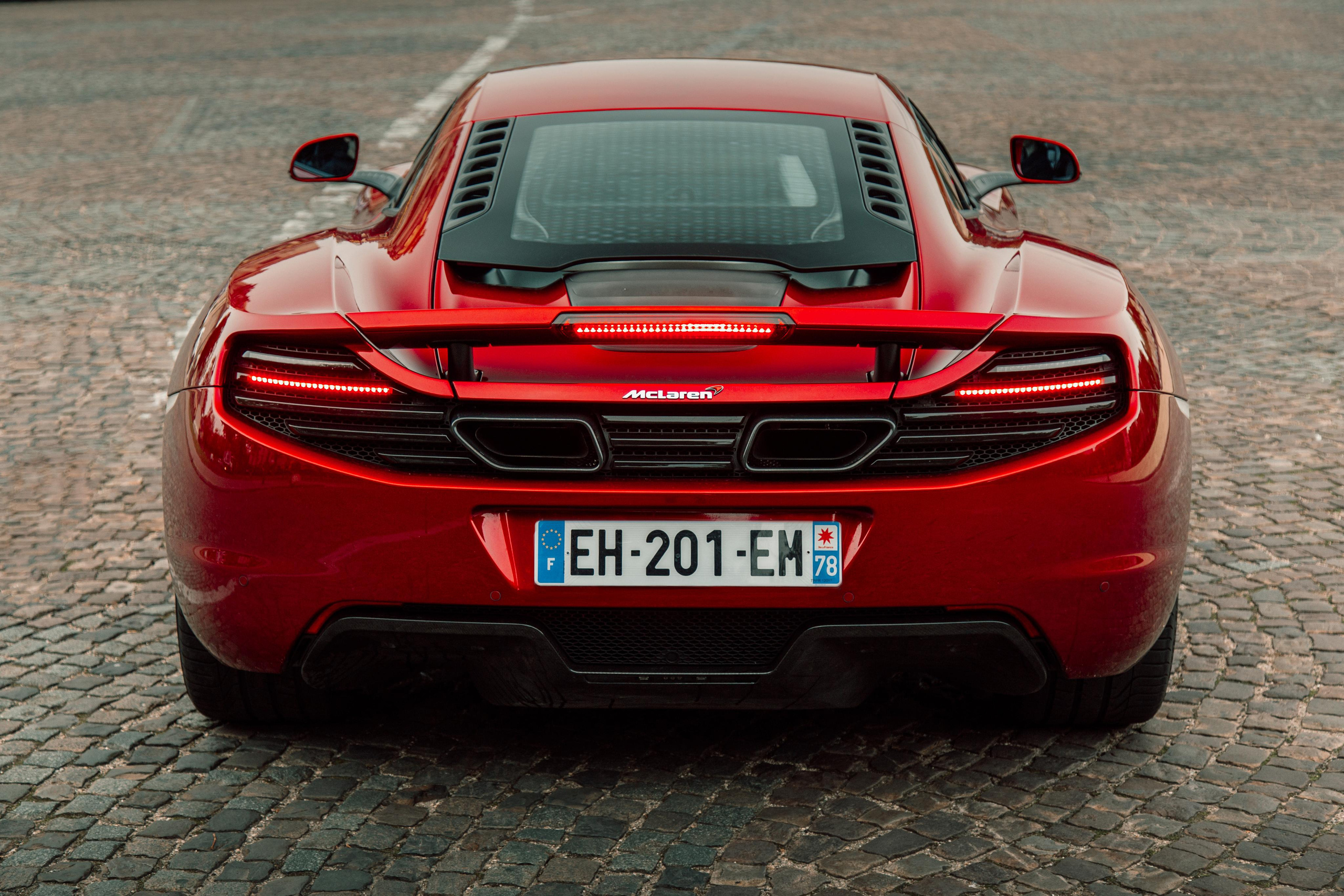 McLaren MP4-12c. Photographer in Paris — Vitalii Motruk