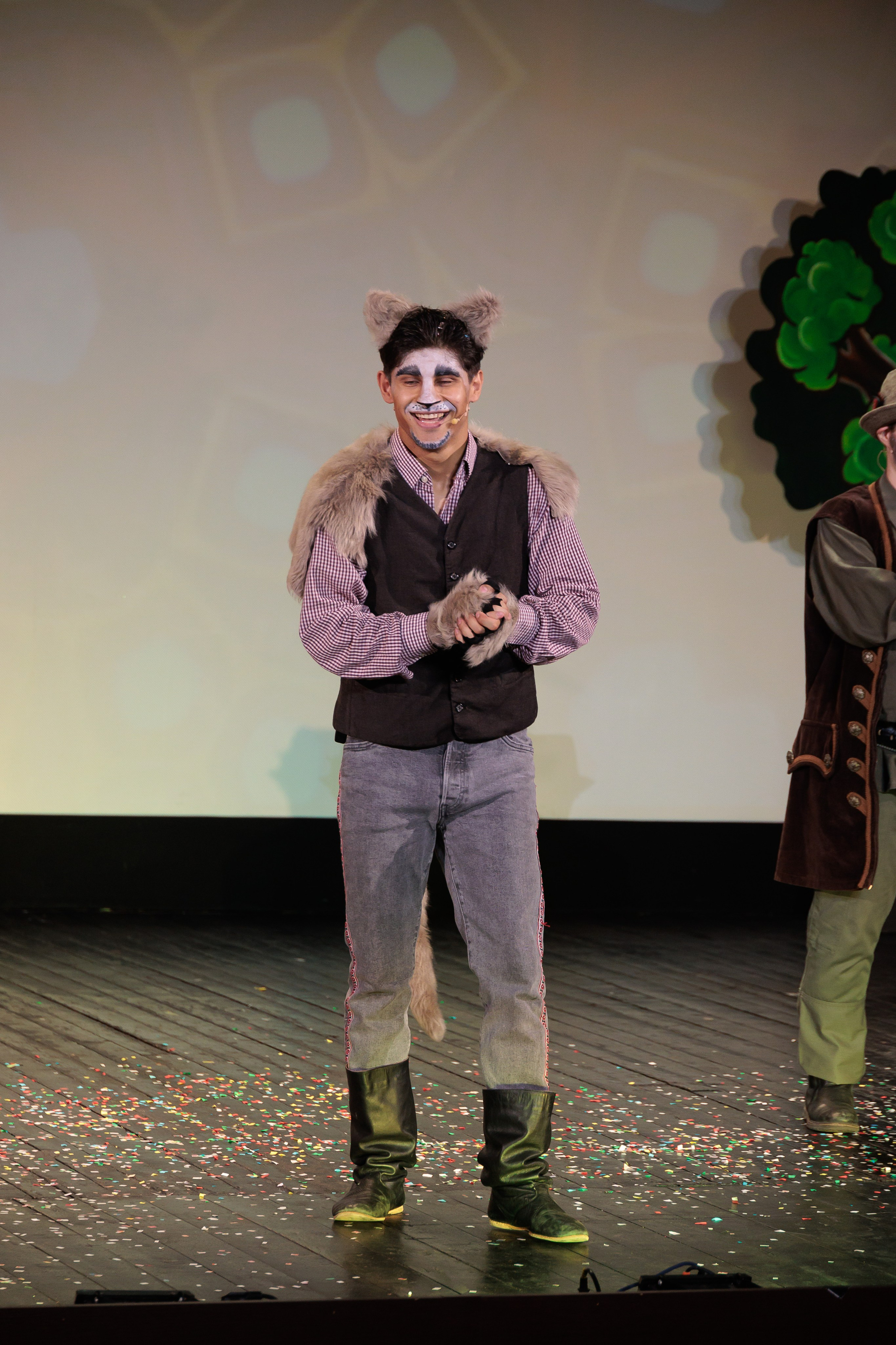 Povestea Scufita Rosie. Clounella. ✔️ Servicii foto si video in Chisinau Moldova - Cinematic.md