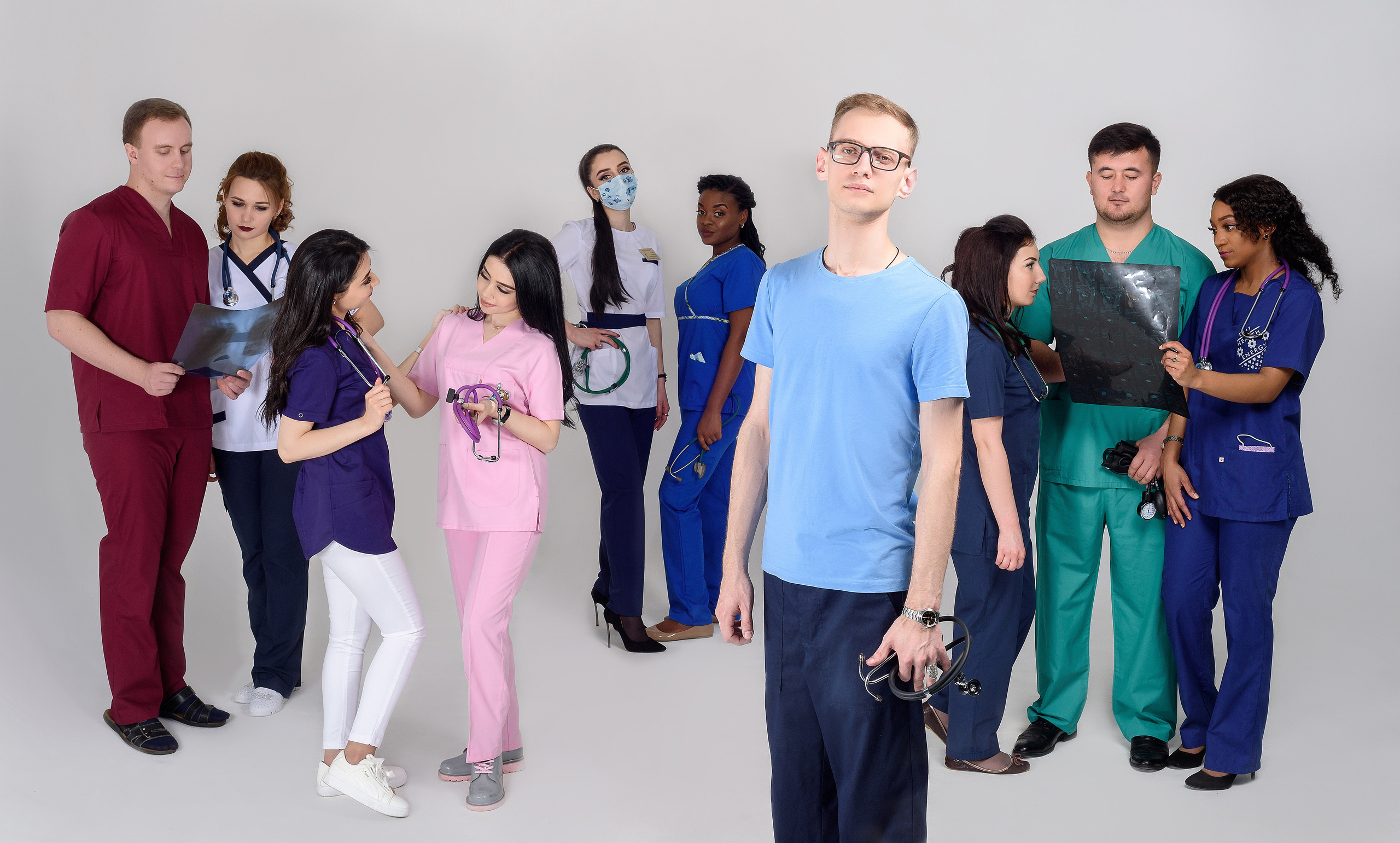 Álbum de fotos de estudio para estudiantes. MARIA VALUEVA Fotógrafo en Niza, Cannes, Monaco, Francia, Europe, Estambul, Turquía