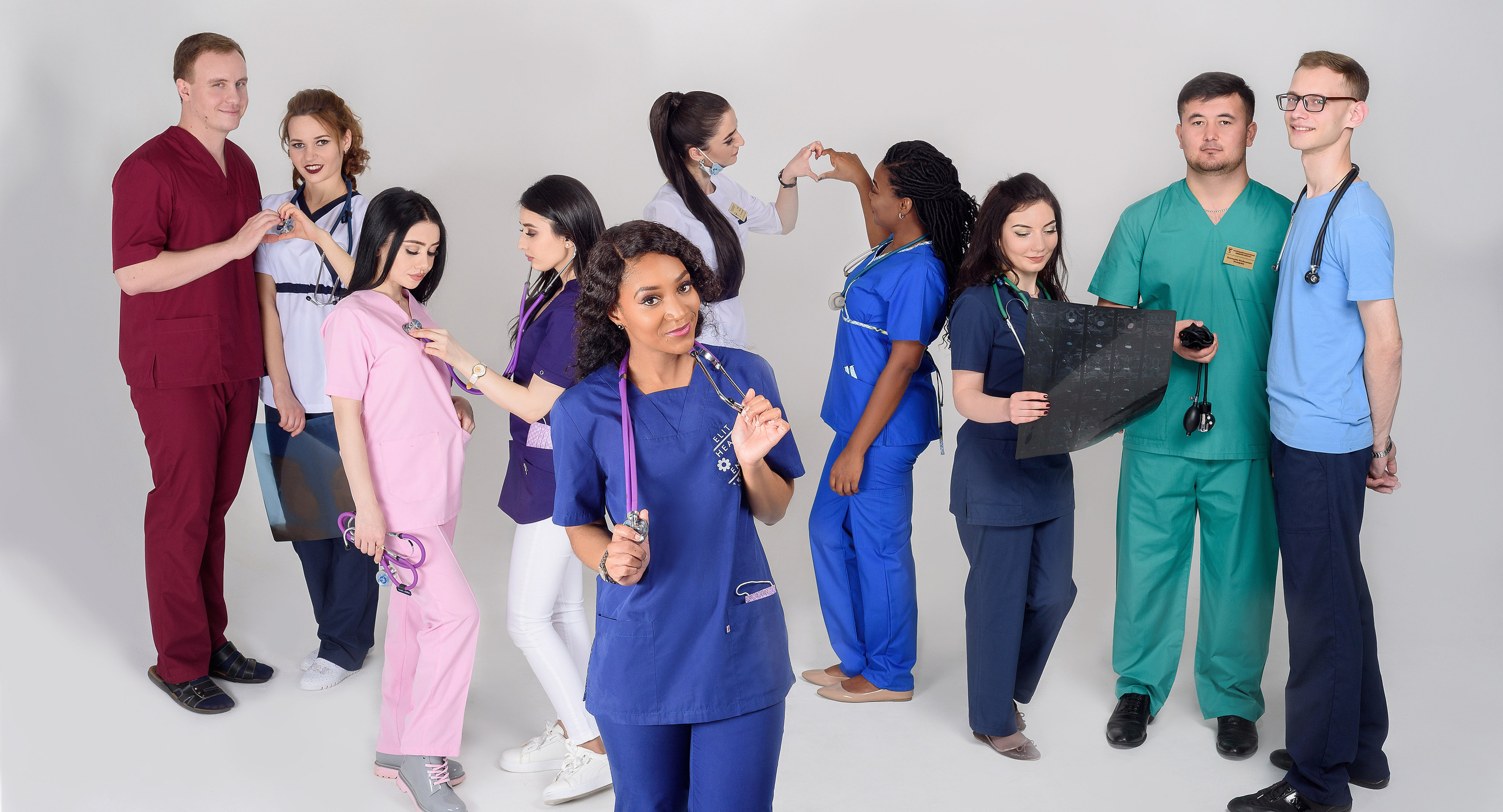 Álbum de fotos de estudio para estudiantes. MARIA VALUEVA Fotógrafo en Niza, Cannes, Monaco, Francia, Europe, Estambul, Turquía