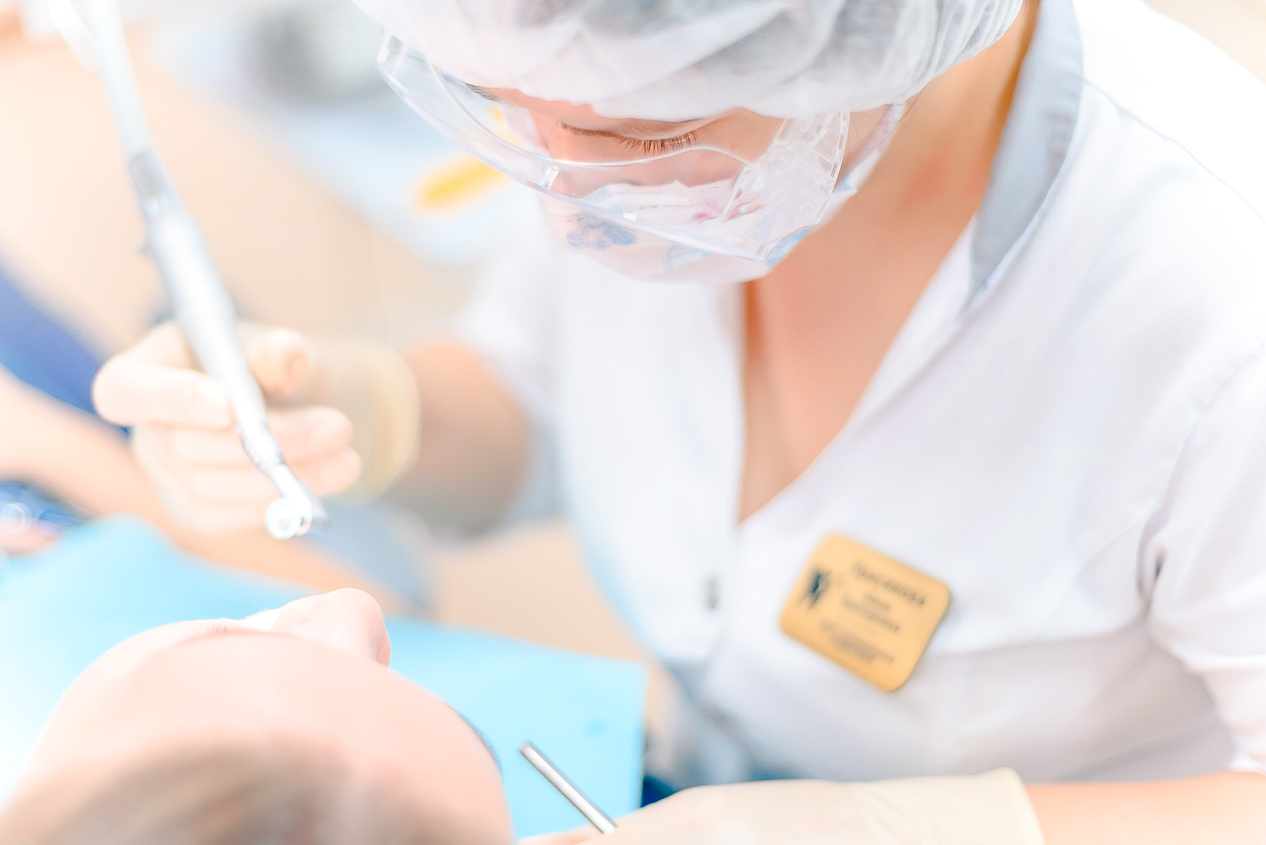 DENTISTA. MARIA VALUEVA Fotógrafo en Niza, Cannes, Monaco, Francia, Europe, Estambul, Turquía