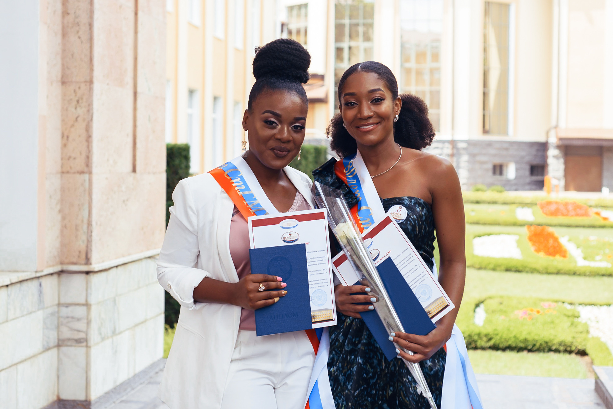 Graduation of S. and the group. MARIA VALUEVA Photographer in Nice, Cannes, Monaco, France, Europe, Istanbul, Turkey