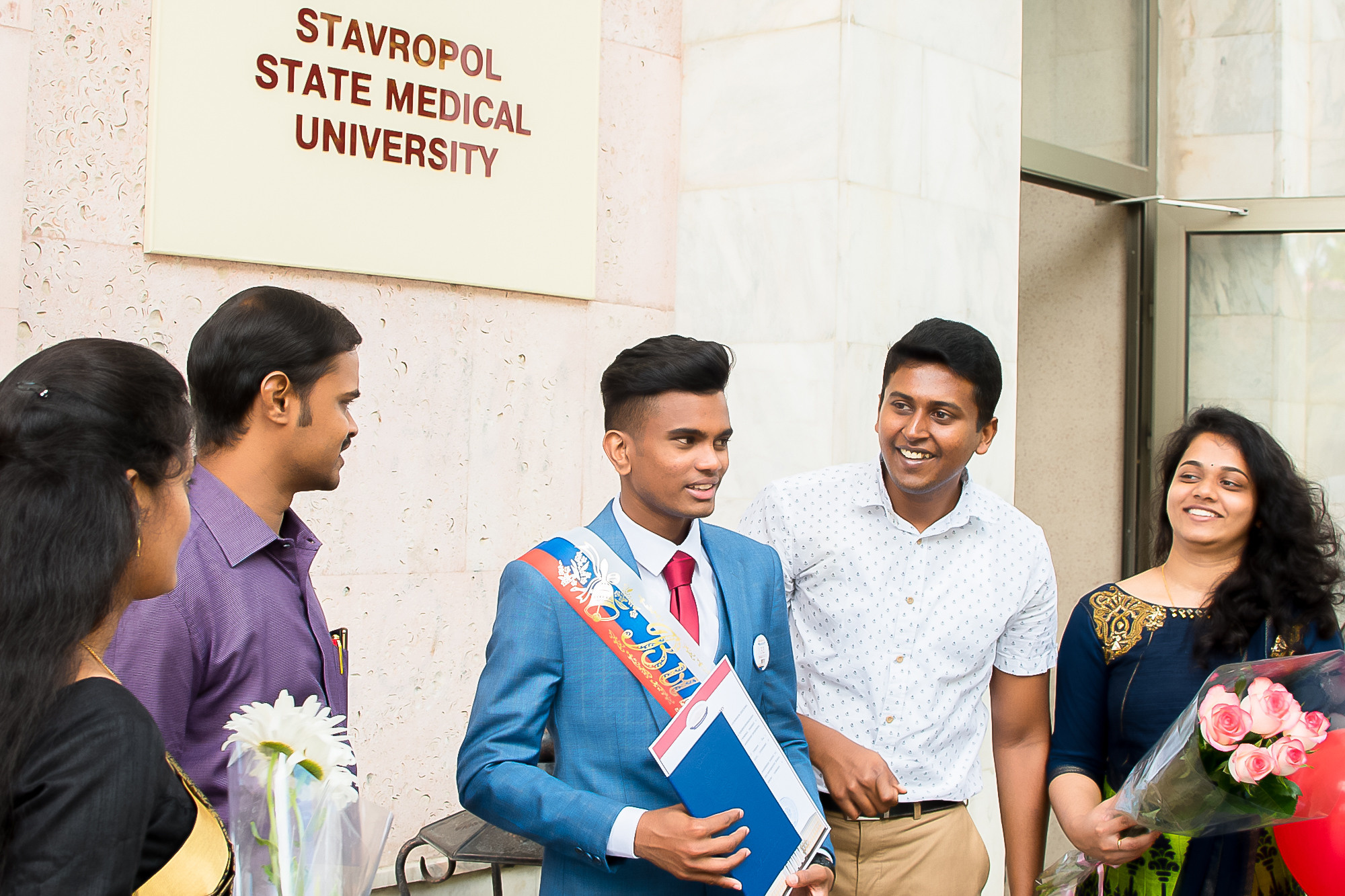 Выпускной Р. и группы. МАРИЯ ВАЛУЕВА Фотограф в Ницце, Каннах, Монако, Франции, Европе. Фотограф в Стамбуле