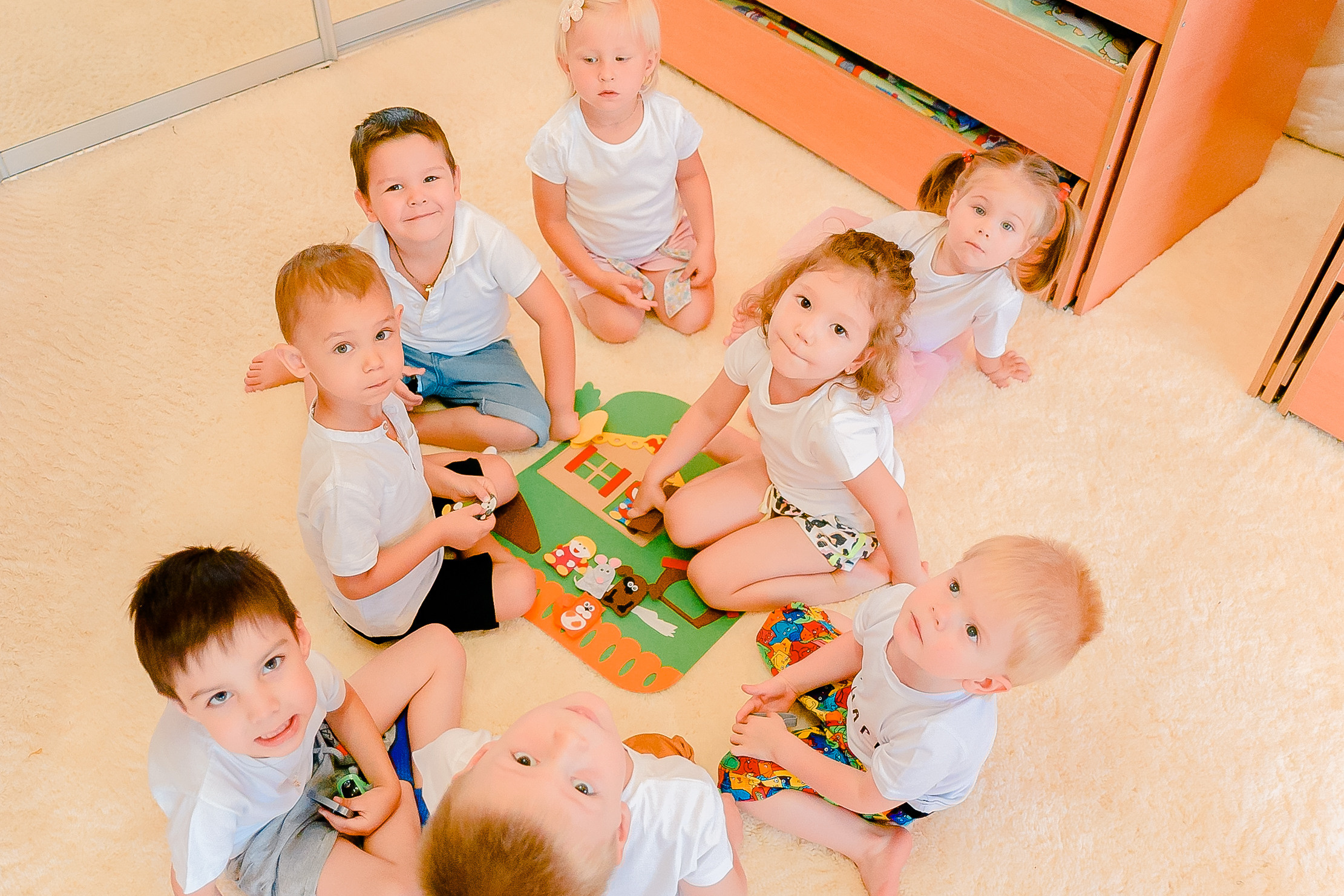 ЧАСТНЫЙ ДЕТСКИЙ САД. МАРИЯ ВАЛУЕВА Фотограф в Ницце, Каннах, Монако, Франции, Европе. Фотограф в Стамбуле