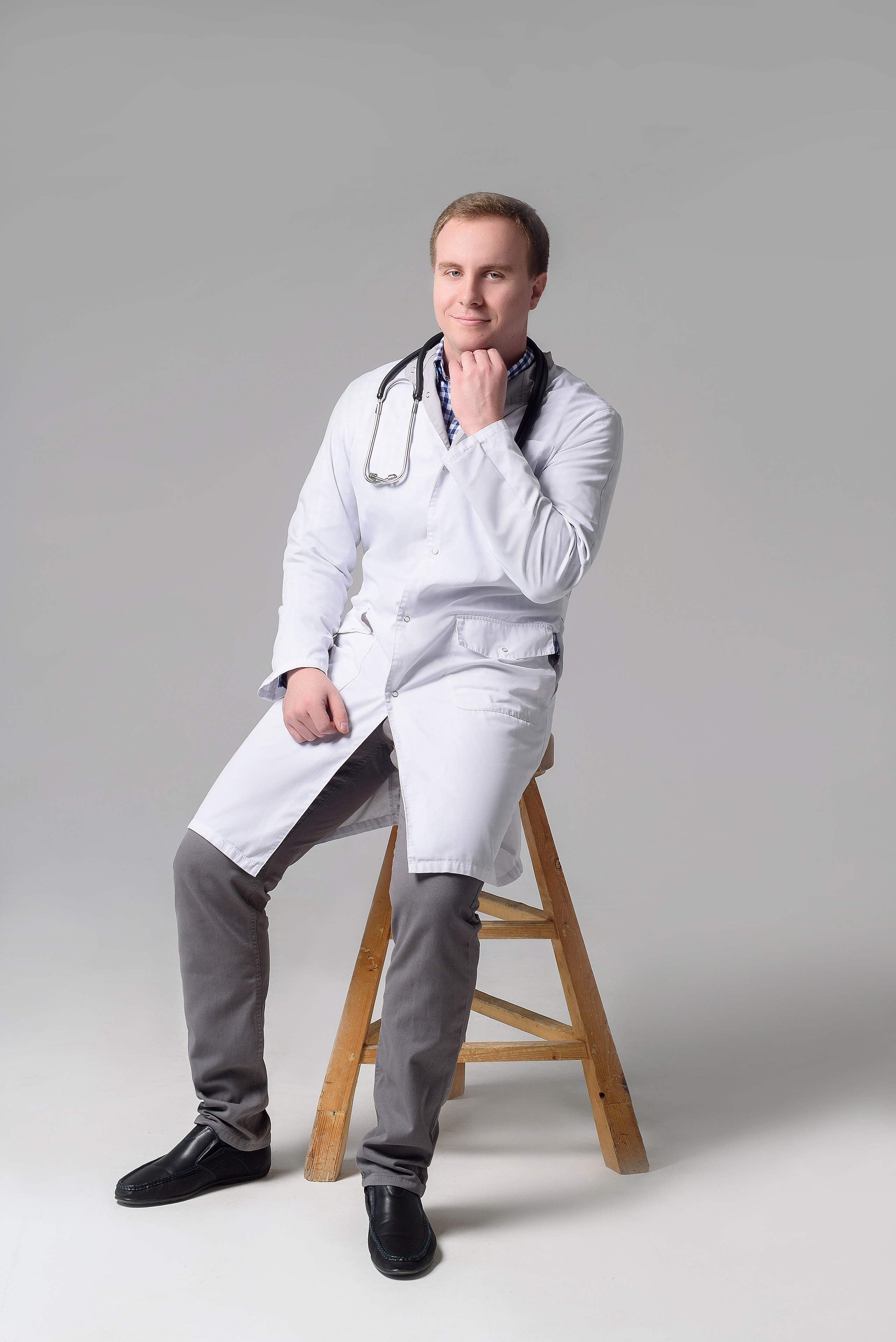 Álbum de fotos de estudio para estudiantes. MARIA VALUEVA Fotógrafo en Niza, Cannes, Monaco, Francia, Europe, Estambul, Turquía