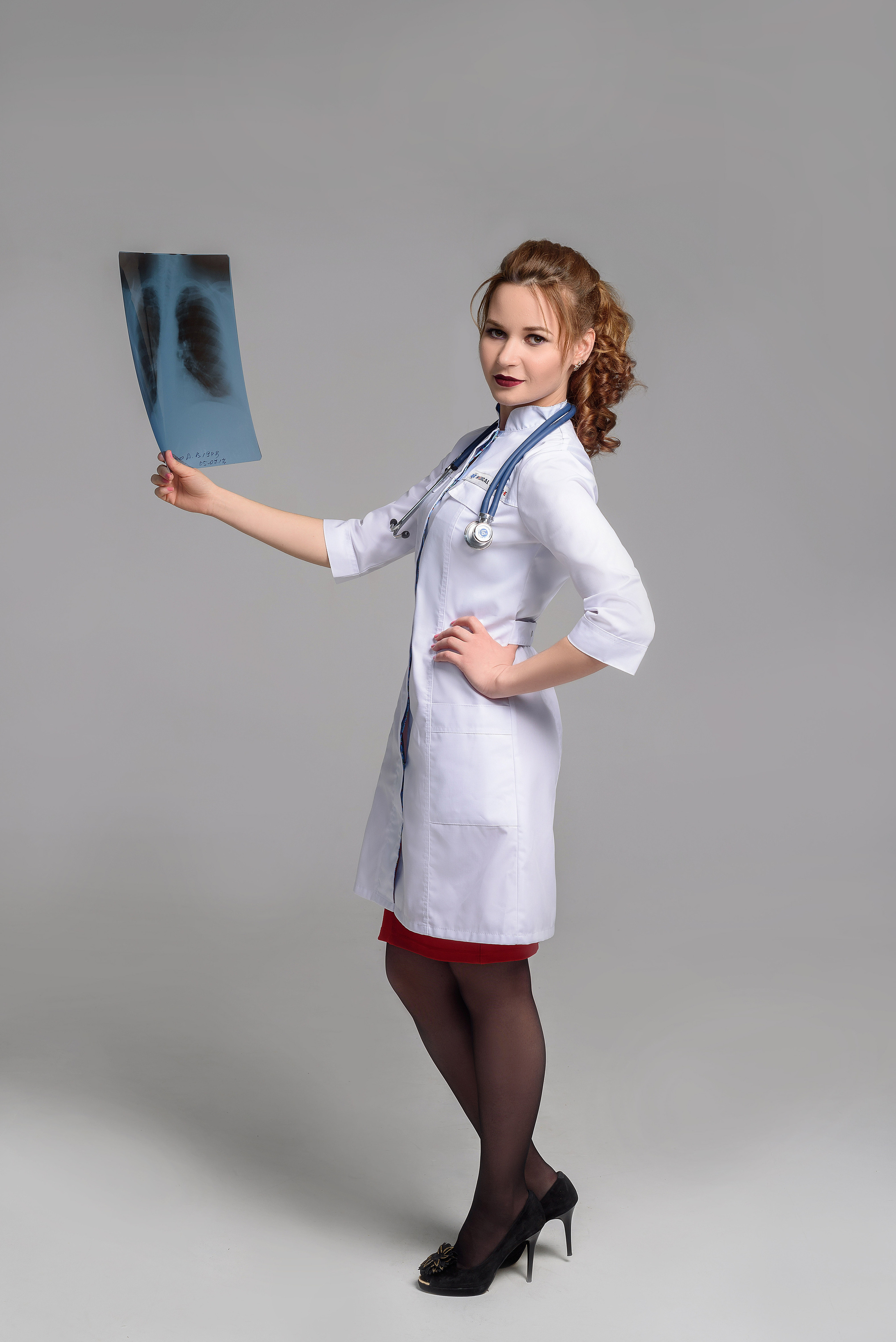 Álbum de fotos de estudio para estudiantes. MARIA VALUEVA Fotógrafo en Niza, Cannes, Monaco, Francia, Europe, Estambul, Turquía