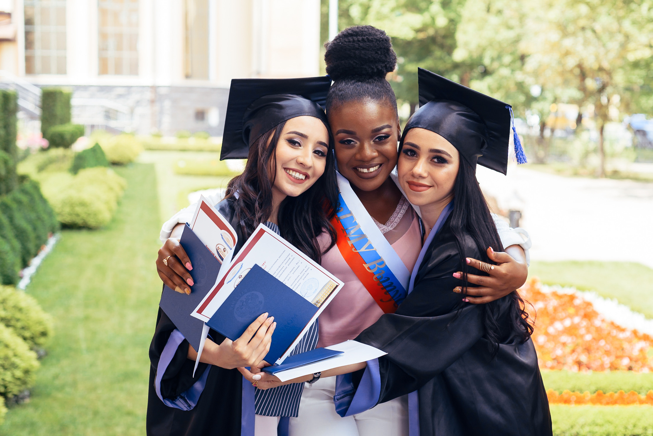 Graduation of S. and the group. MARIA VALUEVA Photographer in Nice, Cannes, Monaco, France, Europe, Istanbul, Turkey