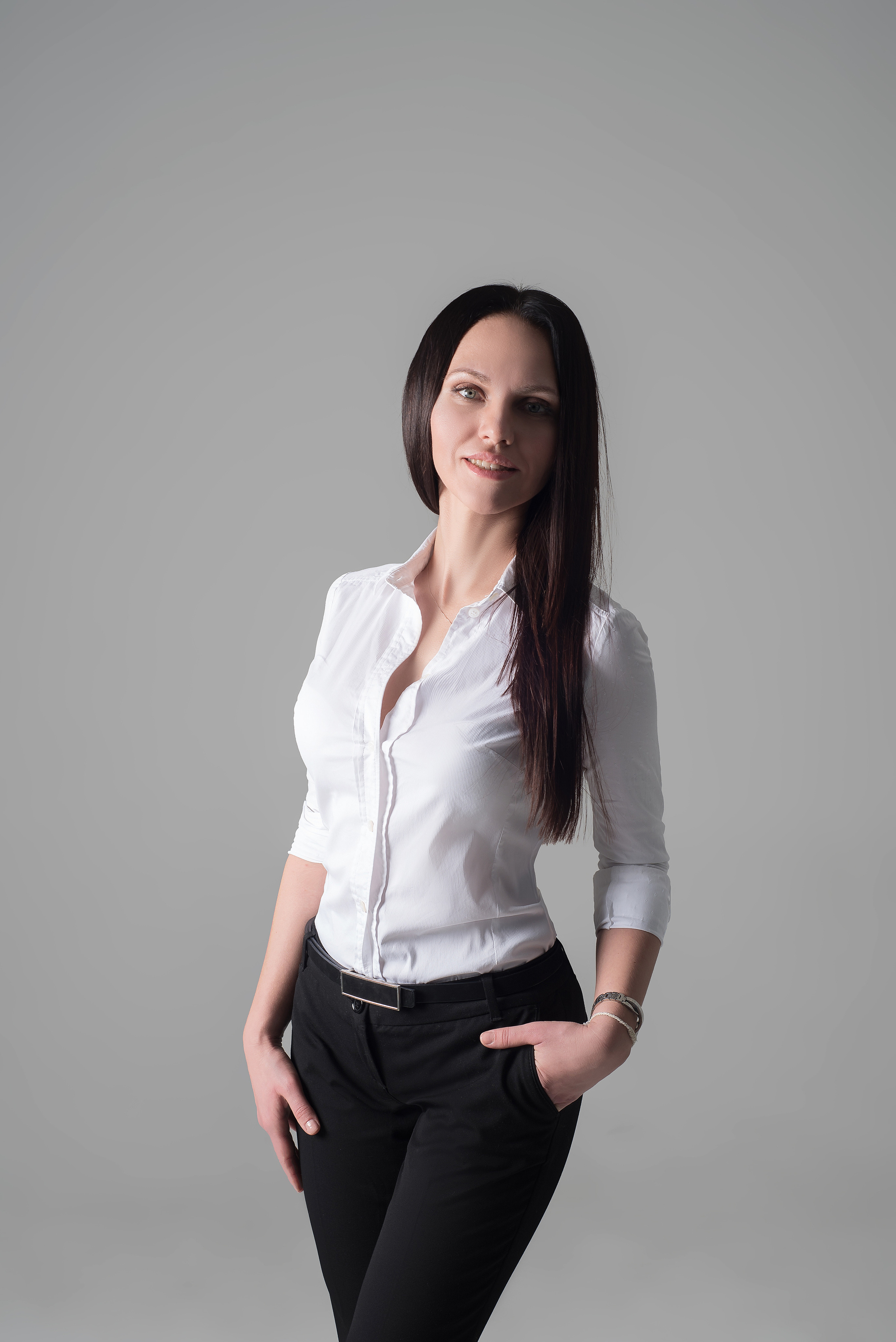 BUSINESS PORTRAIT. MARIA VALUEVA Photographer in Nice, Cannes, Monaco, France, Europe, Istanbulm Turquie