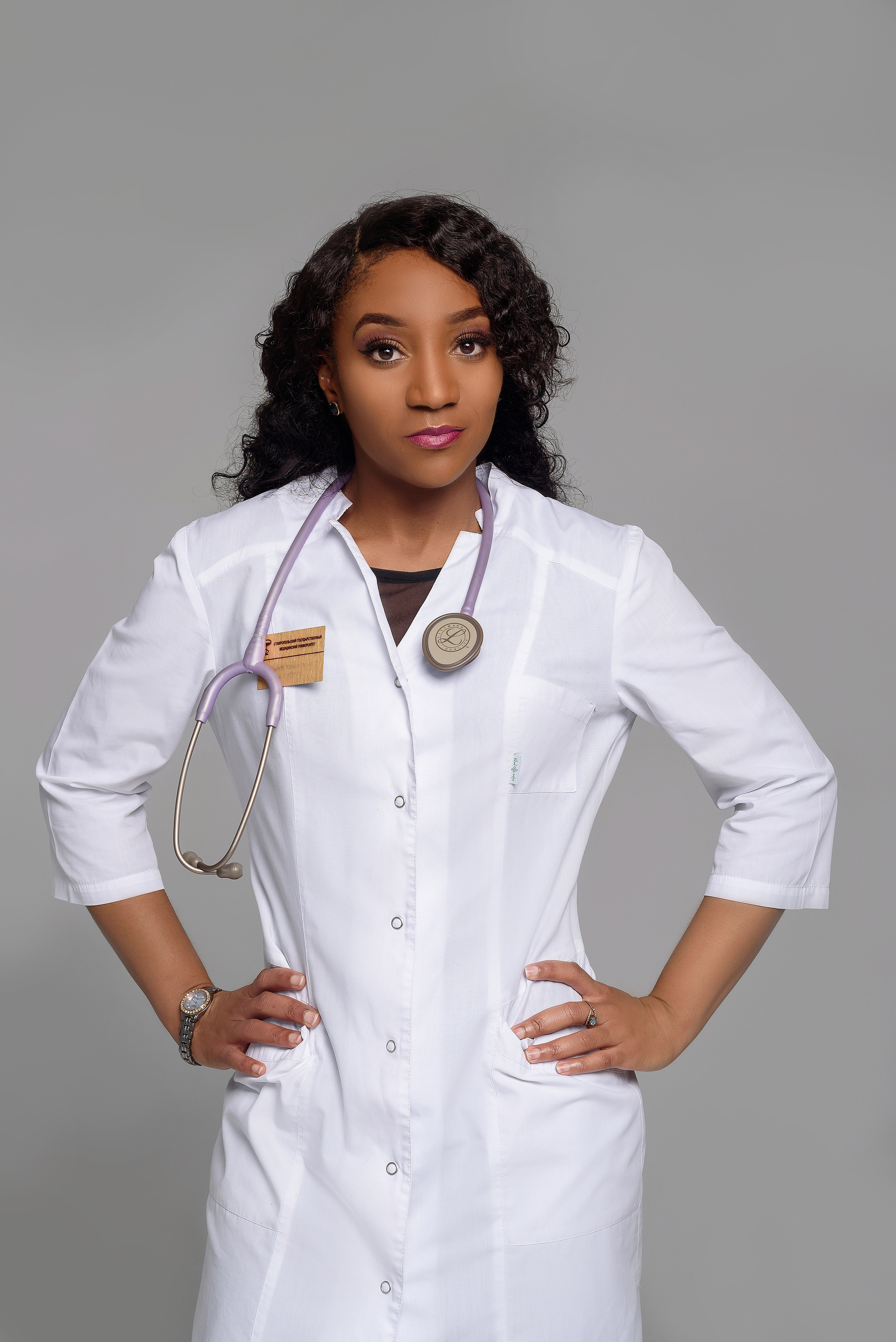 Álbum de fotos de estudio para estudiantes. MARIA VALUEVA Fotógrafo en Niza, Cannes, Monaco, Francia, Europe, Estambul, Turquía