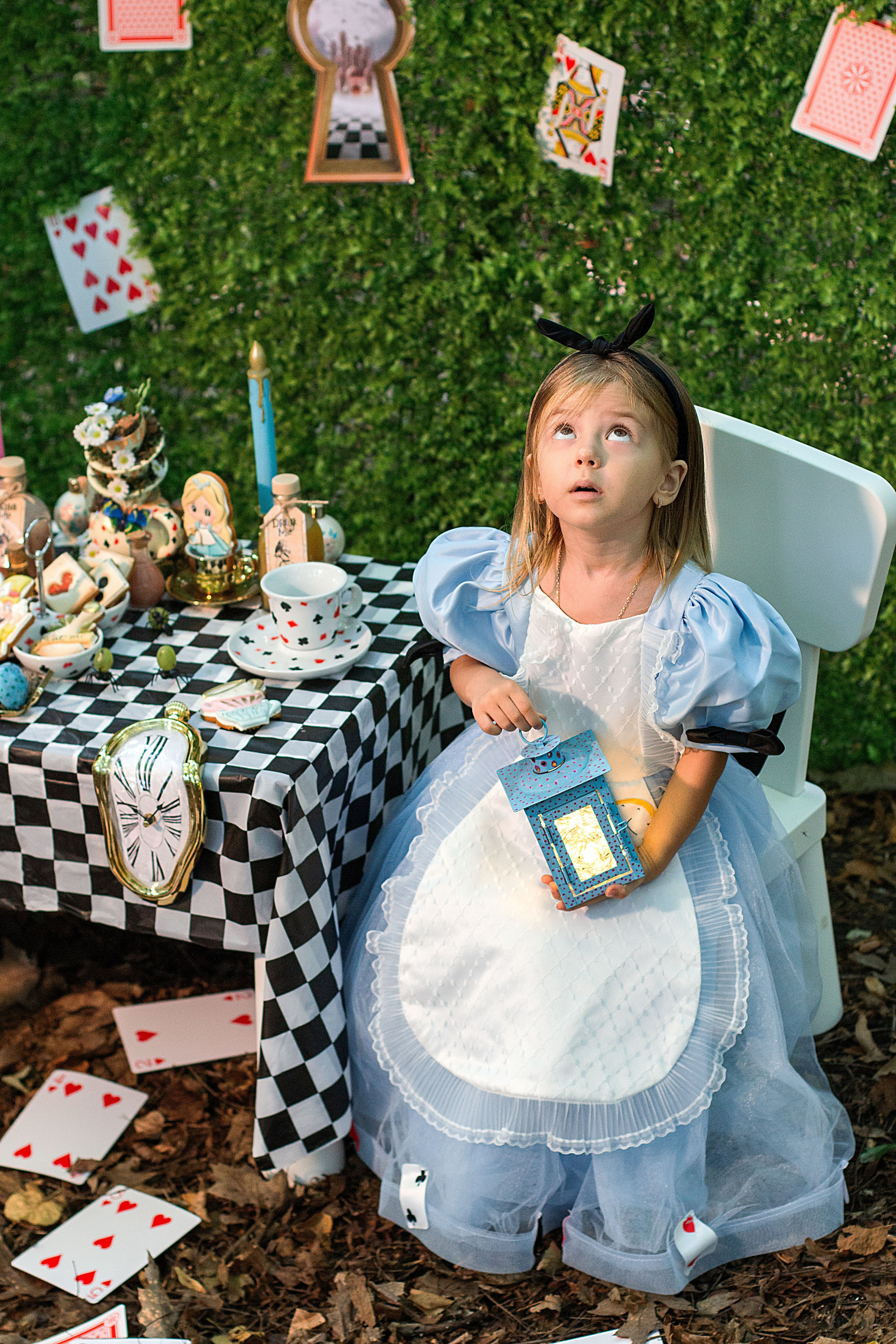 Алиса в стране чудес. Детский и семейный фотограф в г. Бельцы