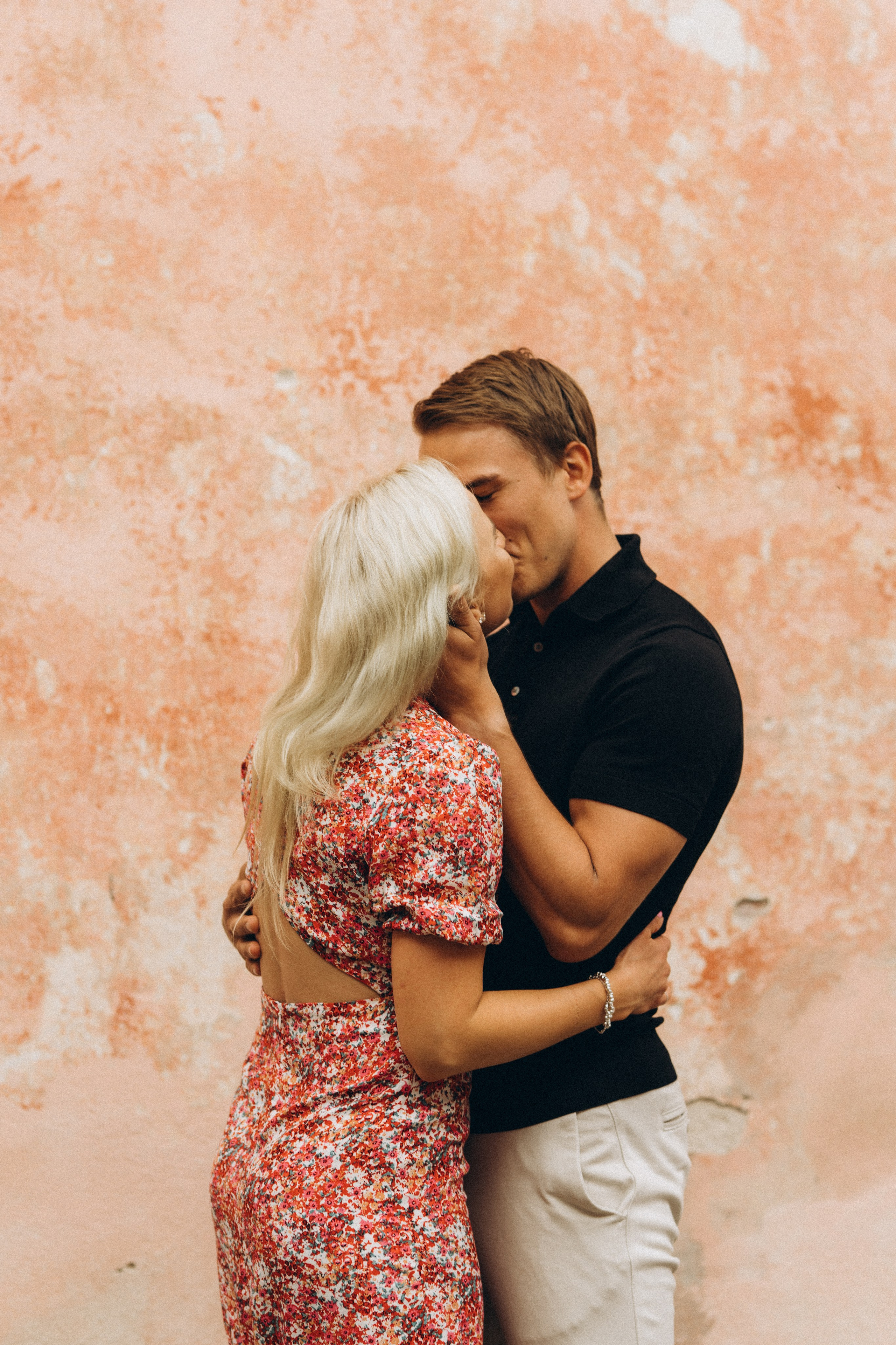 I&T. Wedding and portrait photographer in Helsinki Vickan O