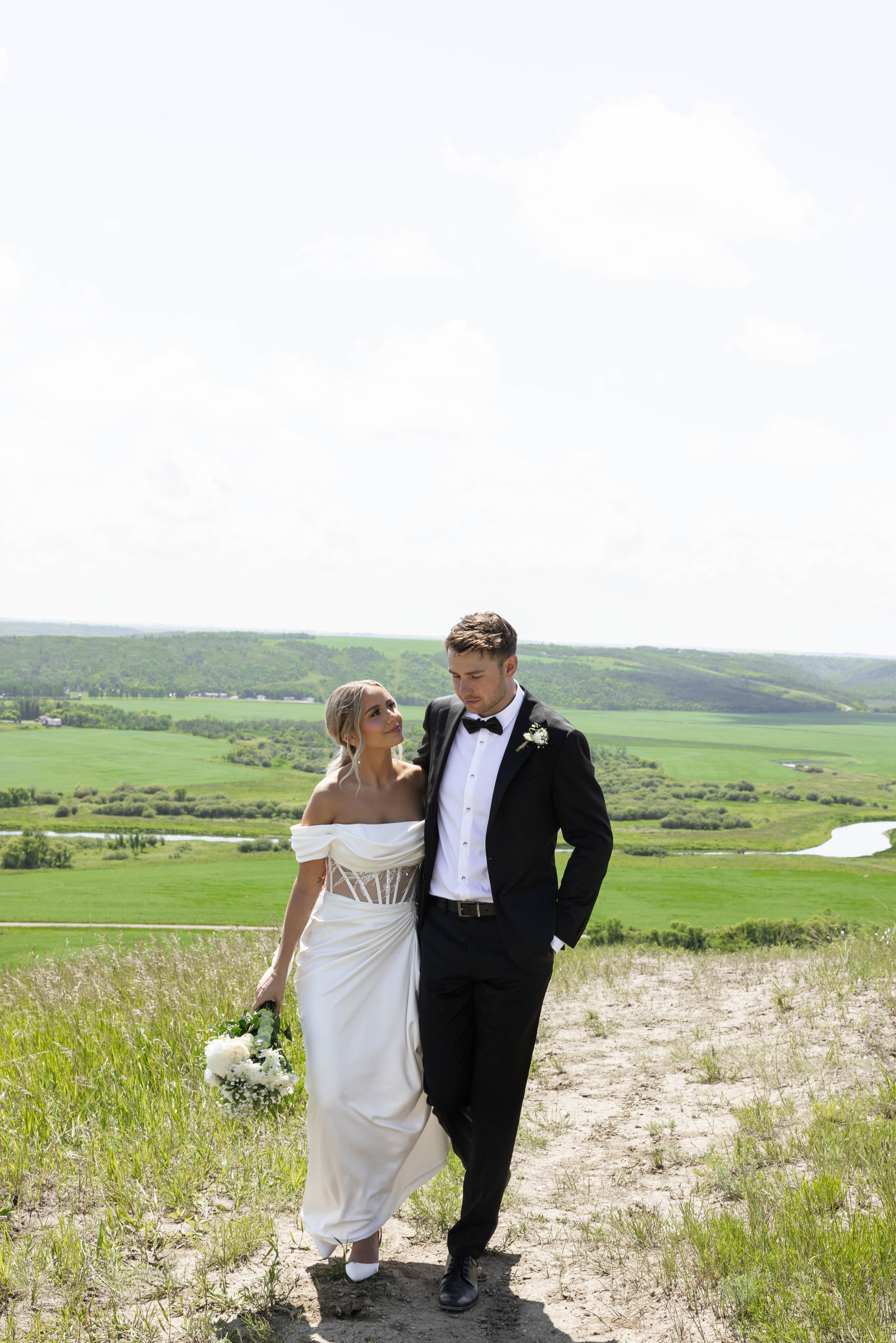 Beautiful Lakeside Wedding Photography. Wedding photography and videography in Regina, Saskatchewan