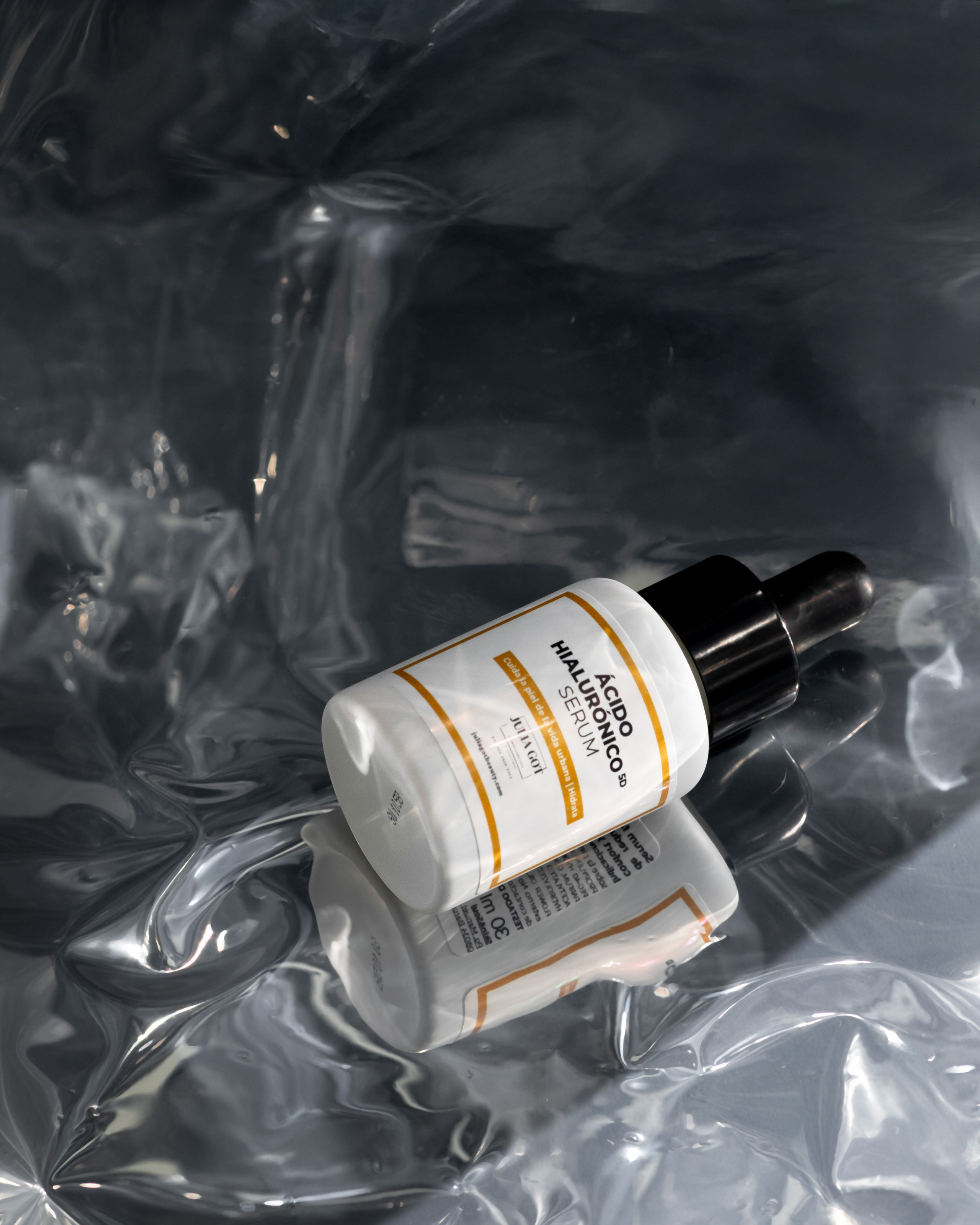 CREMAS, COSMETICA. Fotografía de Embarazo, Familia e Infantil en Almería Elena Espig