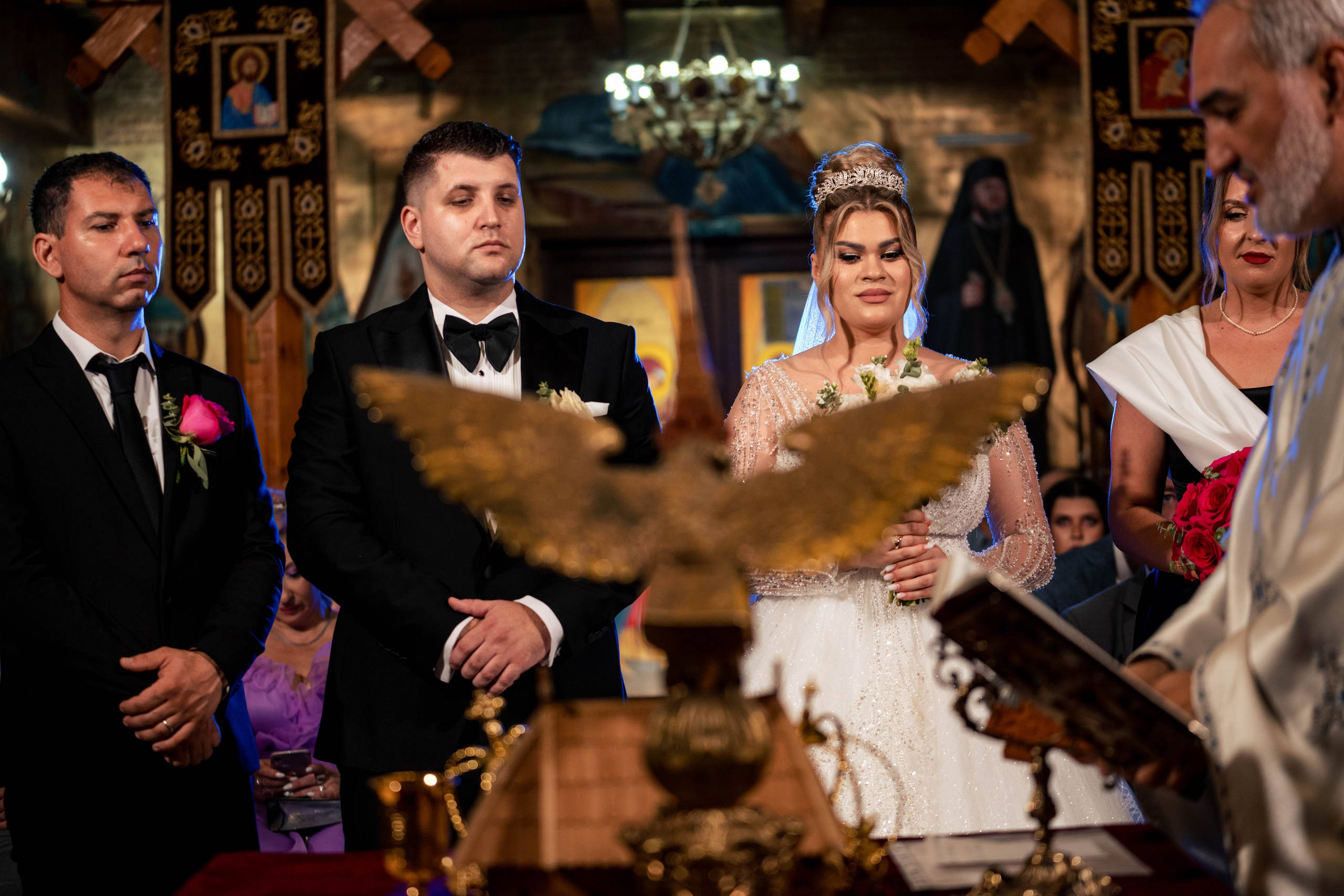 Andreea, Damian si Aris. Acasă